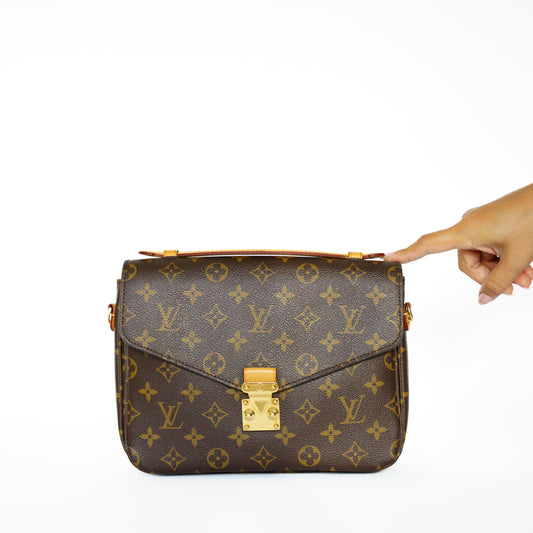 Louis Vuitton 2015 Monogram Pochette Metis DR3195