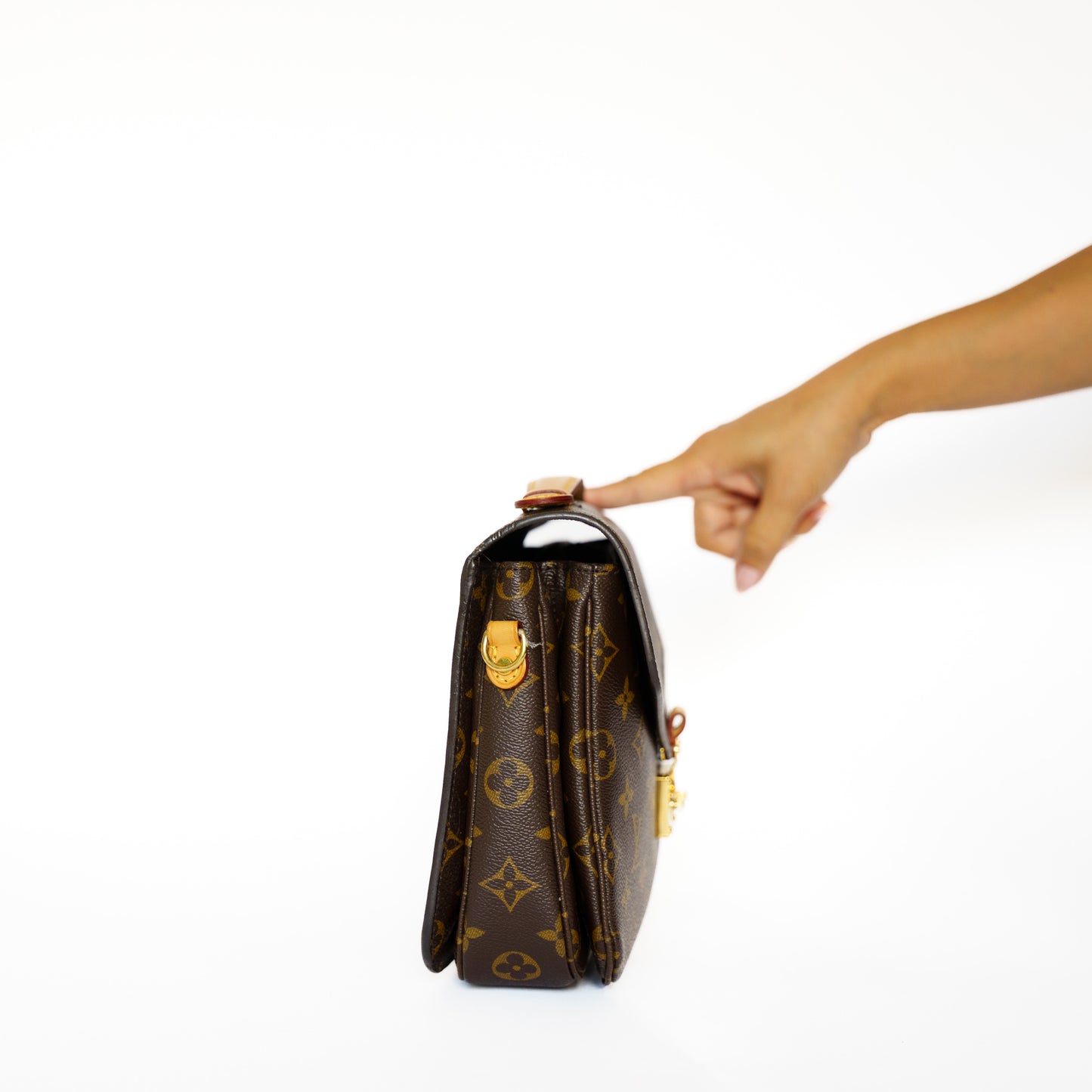 Louis Vuitton 2015 Monogram Pochette Metis DR3195