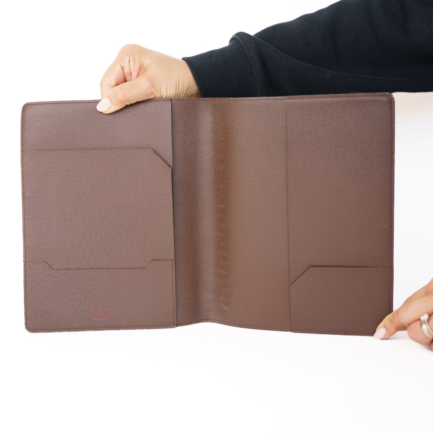 Louis Vuitton Notebook Holder GM A5 in Damier Ebene 290126B08