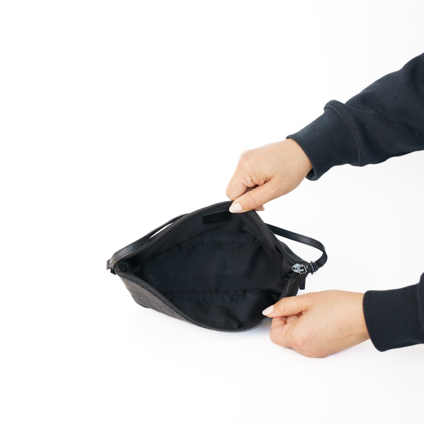 Gucci Boat Bag in Black Canvas 290126B11