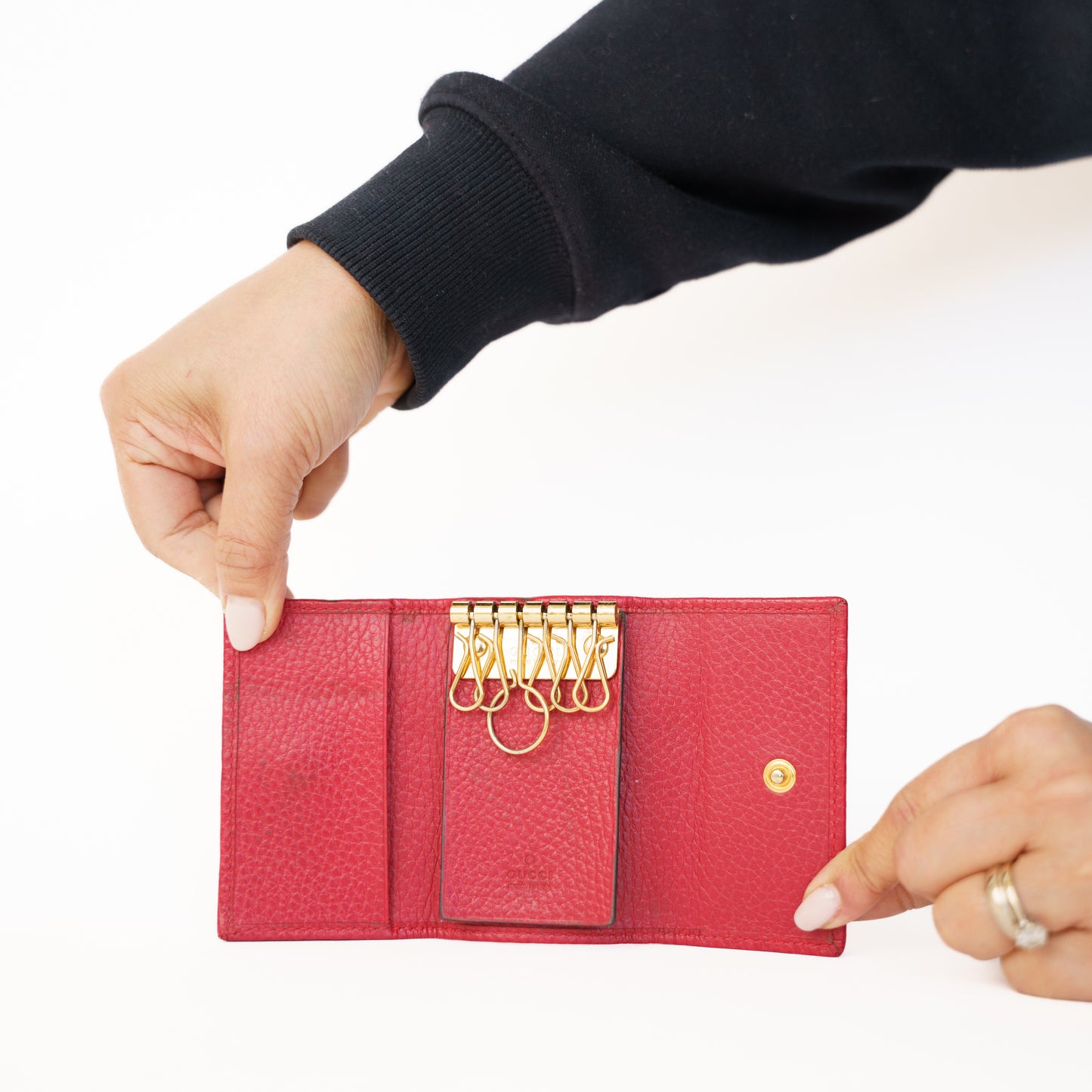Gucci 6 Key Holder in Red Grained Leather 290126B30