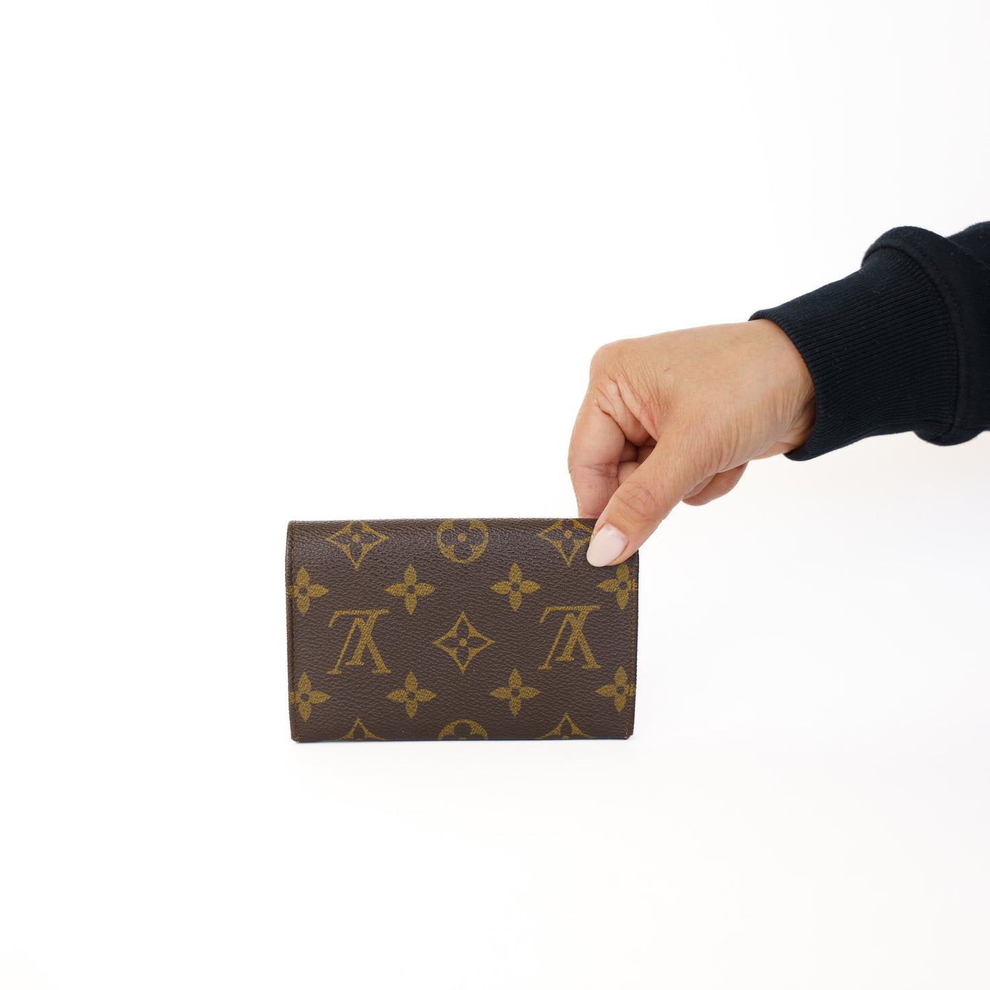 Louis Vuitton Compact Wallet in Monogram 290126B32
