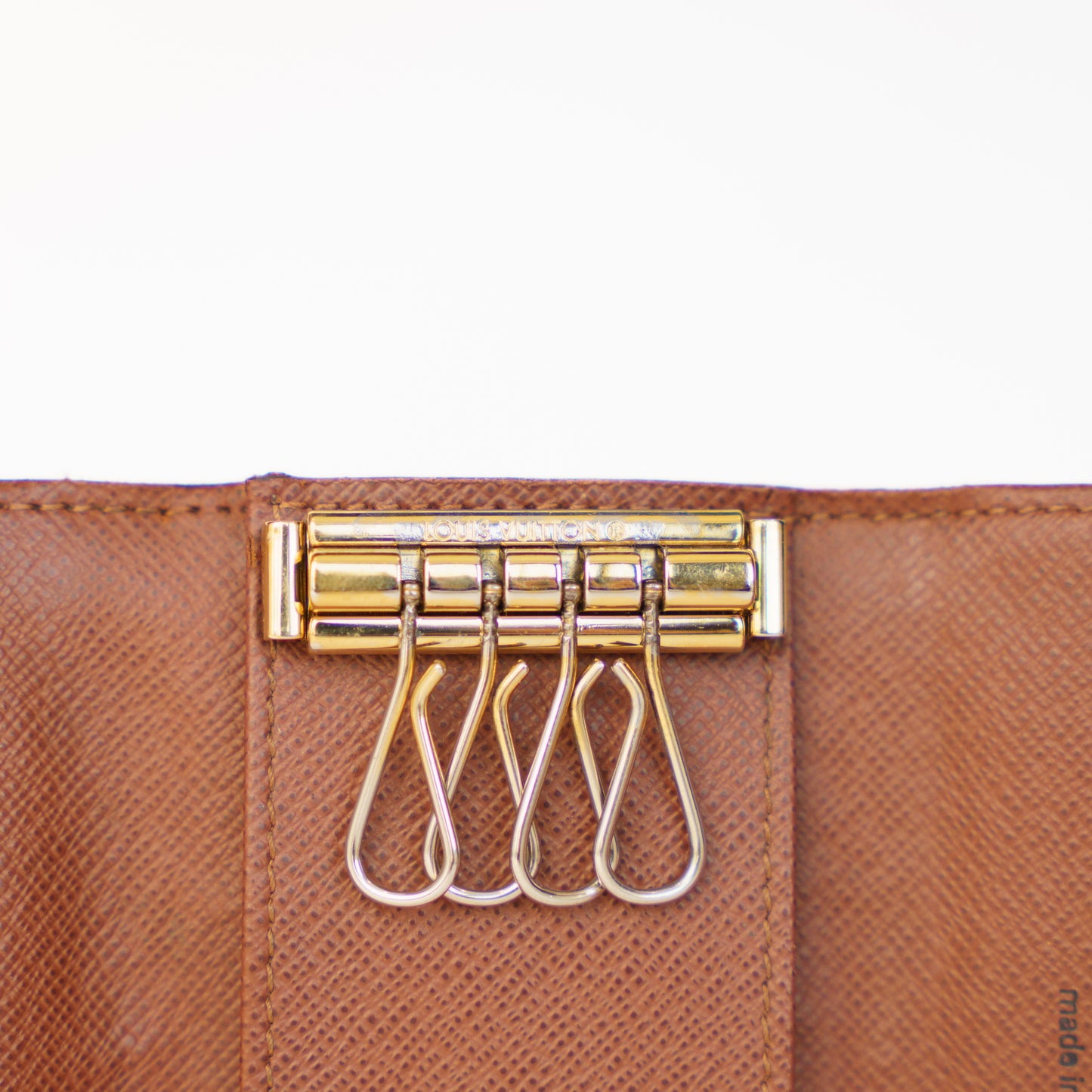 Louis Vuitton 4 Key Holder in Monogram TH4097 290126B34