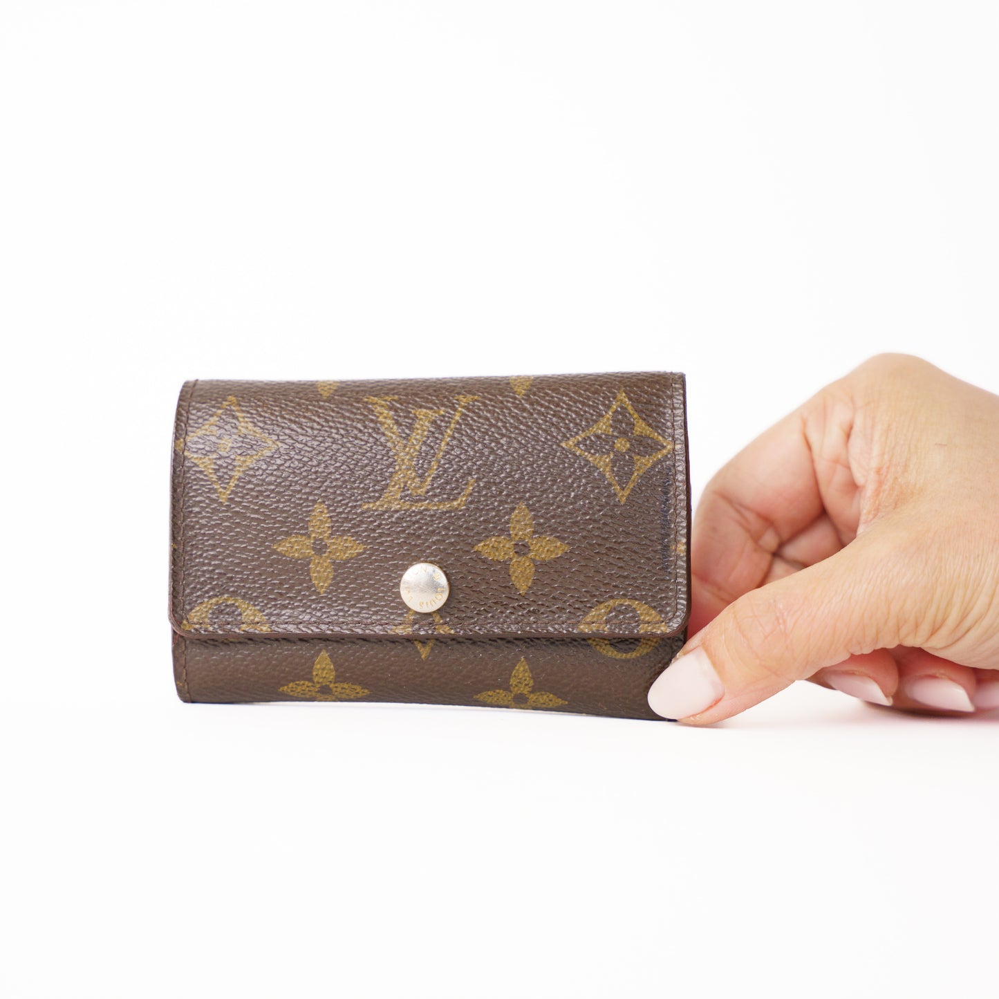 Louis Vuitton 6 Key Holder in Monogram 280126B12