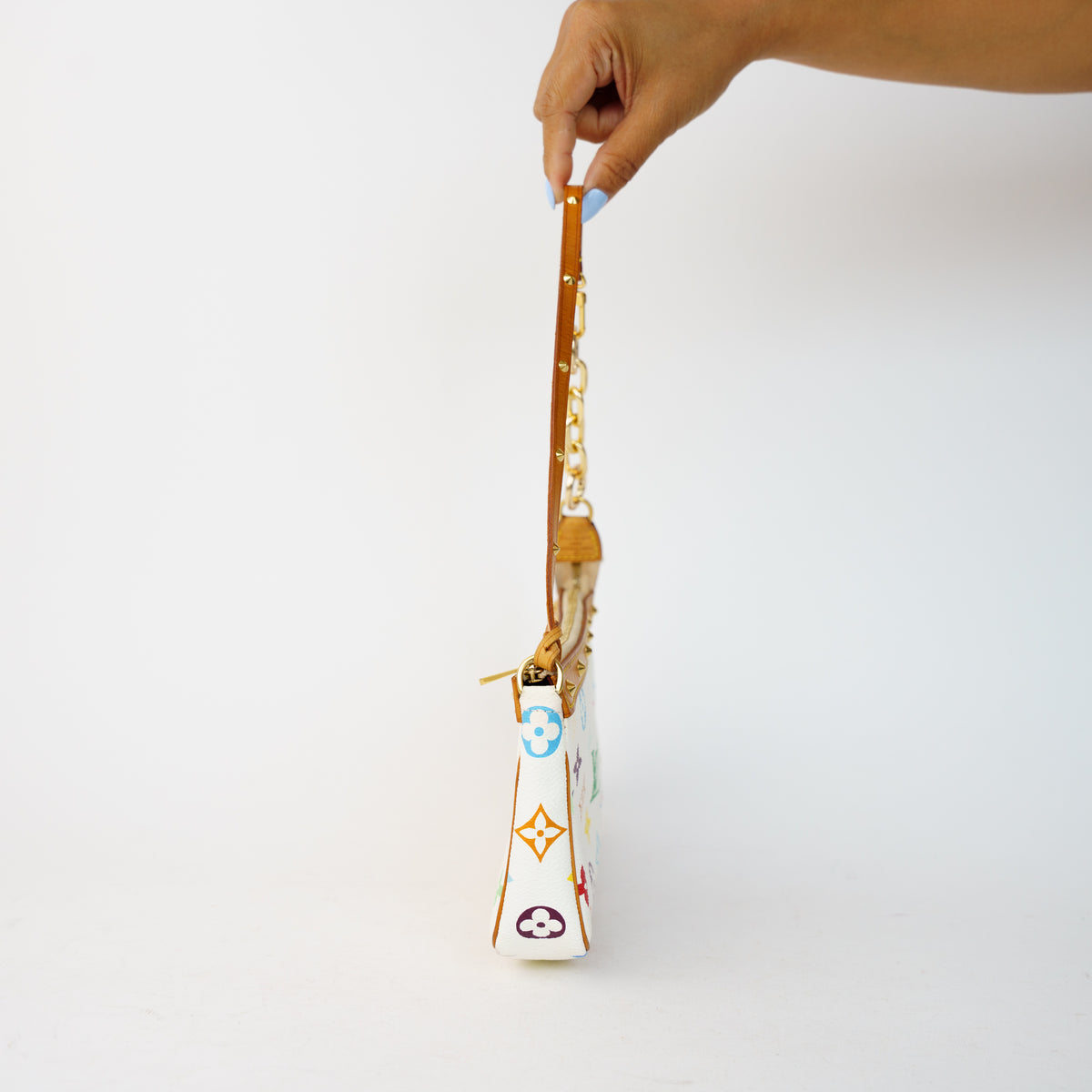 Louis Vuitton Pochette Accesoires X Takashi Murakami in Multicolor Blanc 010926W08