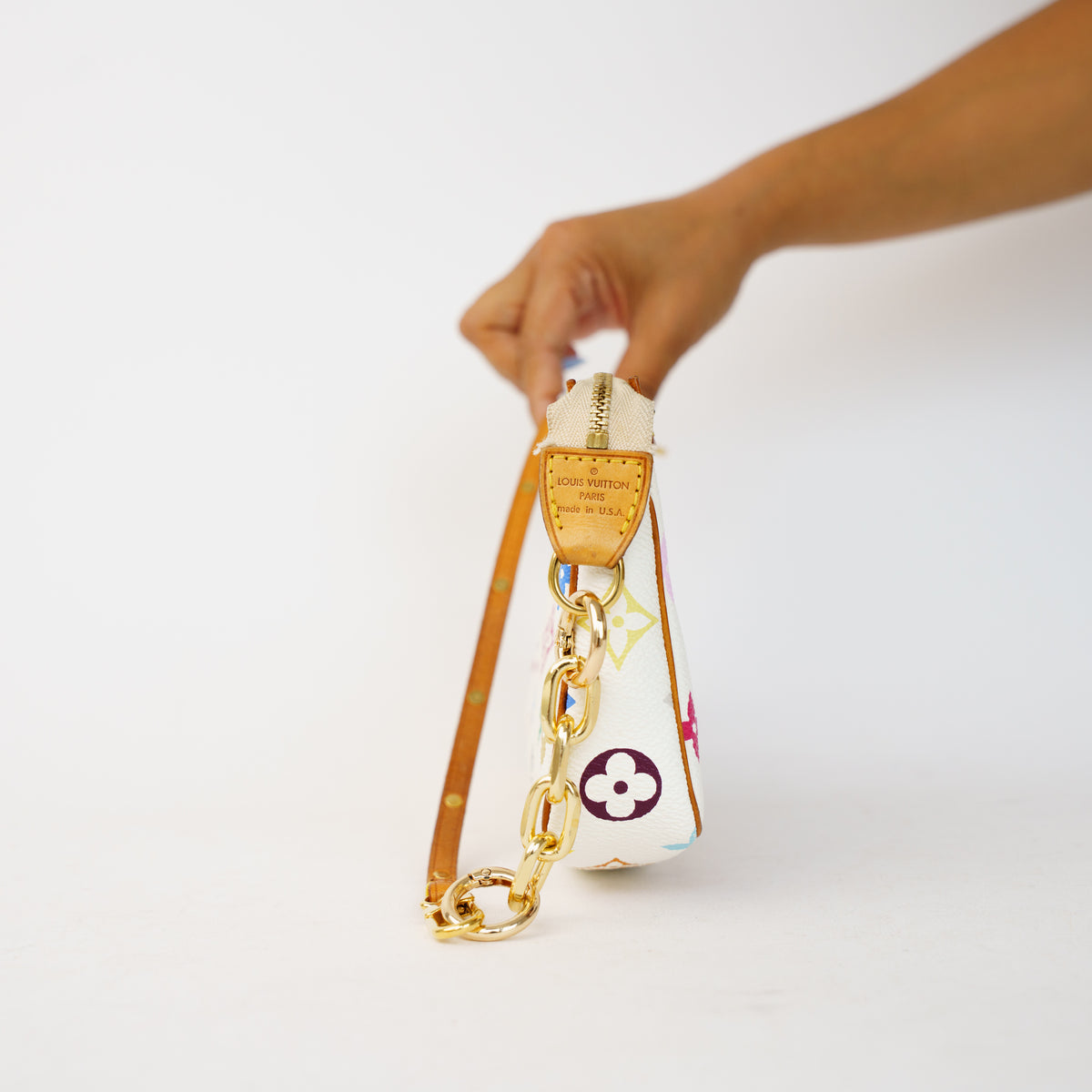 Louis Vuitton Pochette Accesoires X Takashi Murakami in Multicolor Blanc 010926W08