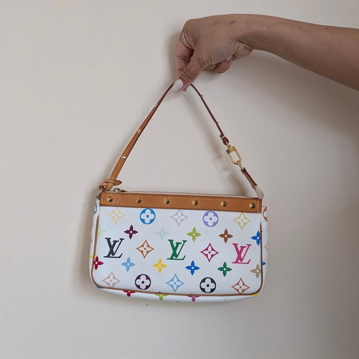 Louis Vuitton Pochette Accesoires in White Murakami 030626A01