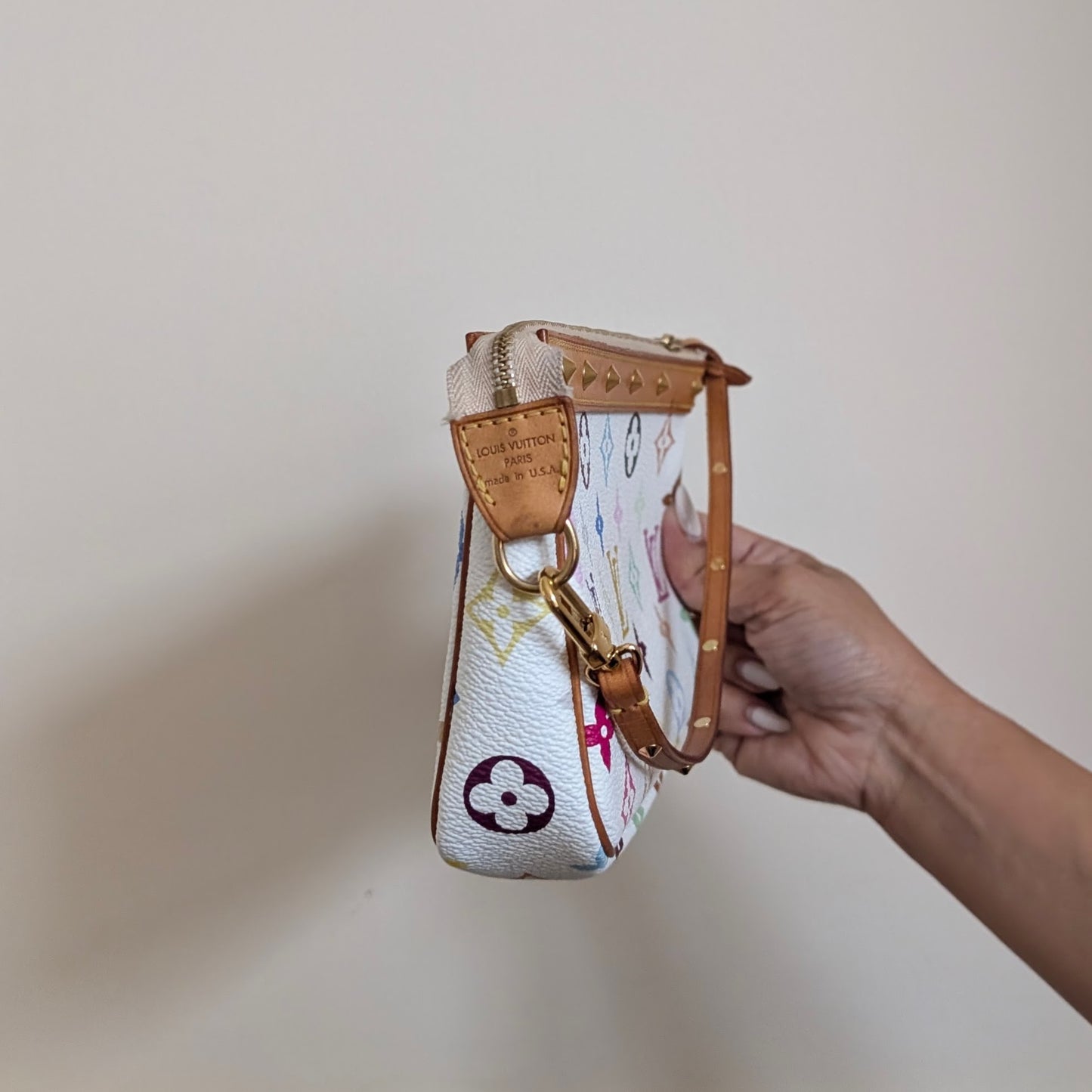 Louis Vuitton Pochette Accesoires in White Murakami 030626A01
