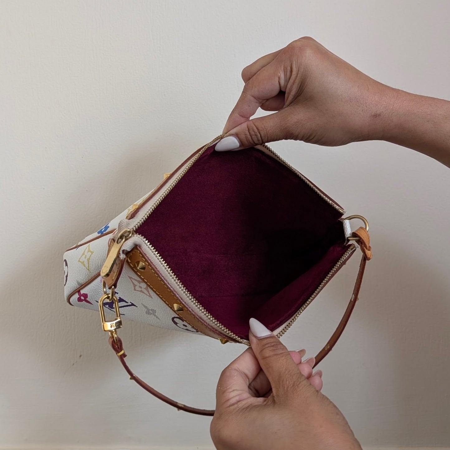 Louis Vuitton Pochette Accesoires in White Murakami 030626A01