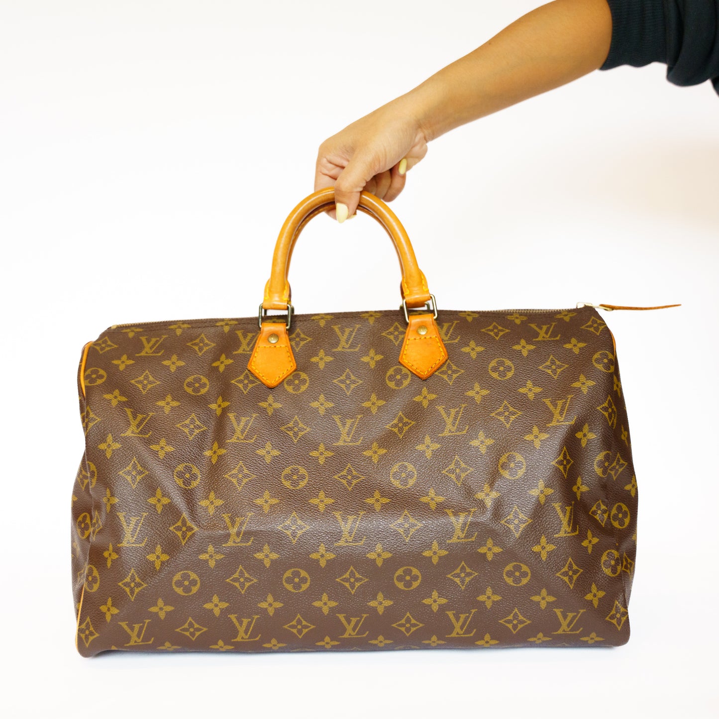 Louis Vuitton 1988 Speedy 40 in Monogram Canvas VI882