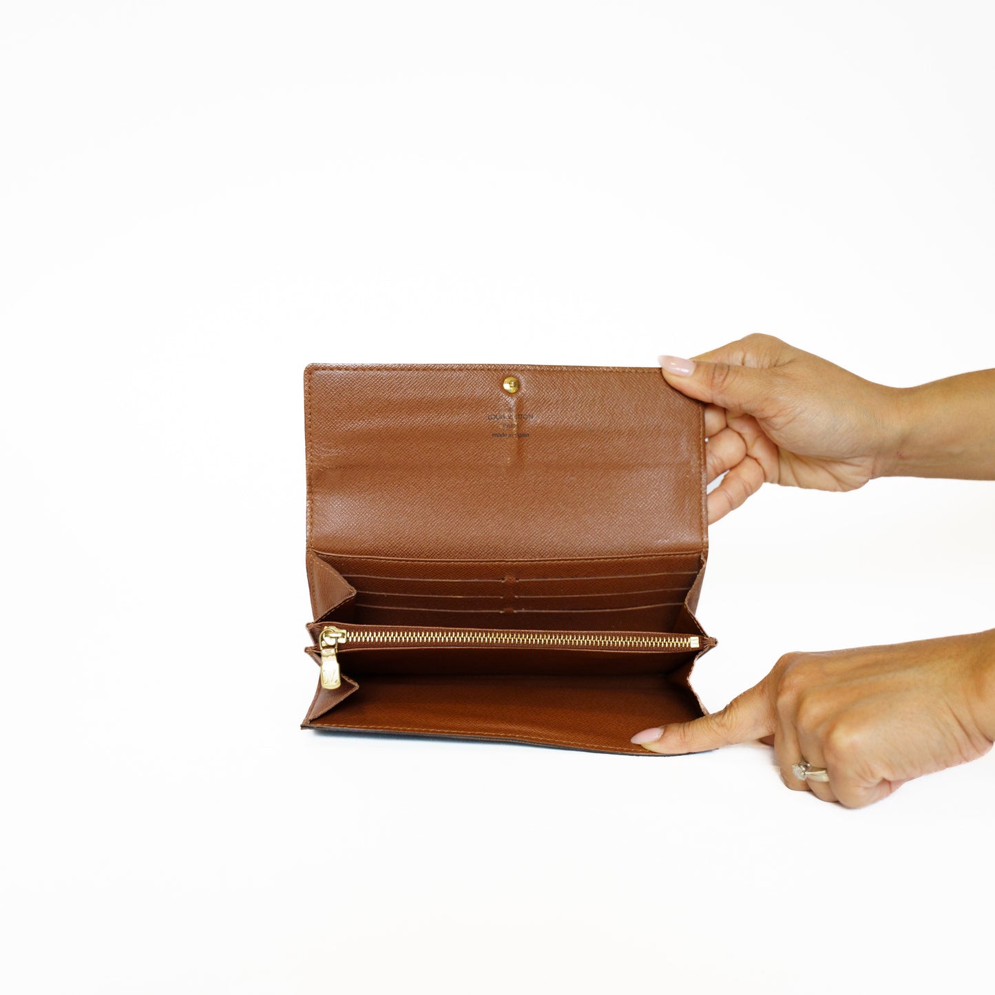 Louis Vuitton Sarah Wallet in Mongram Canvas  081025B243