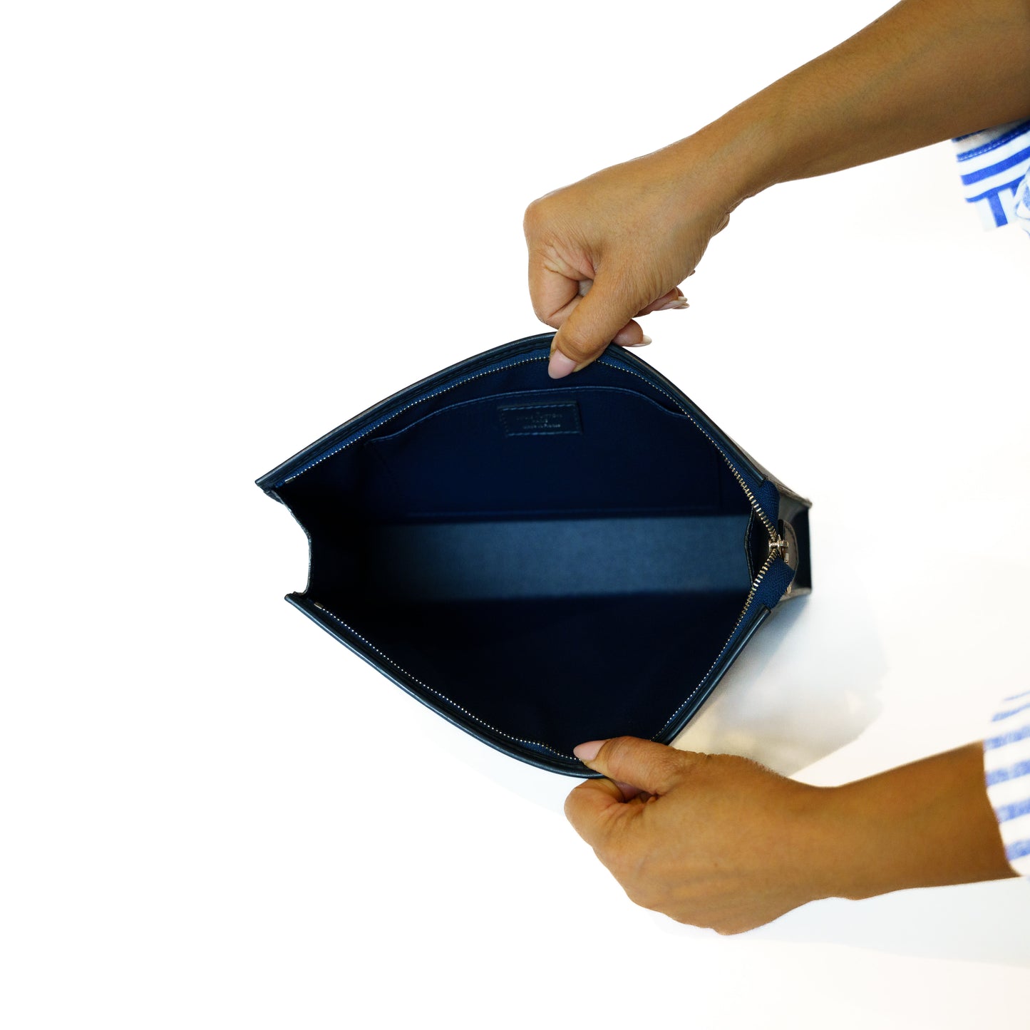 Louis Vuitton 2016 Toiletry Pouch 26 in Blue Epi Leather TA2176