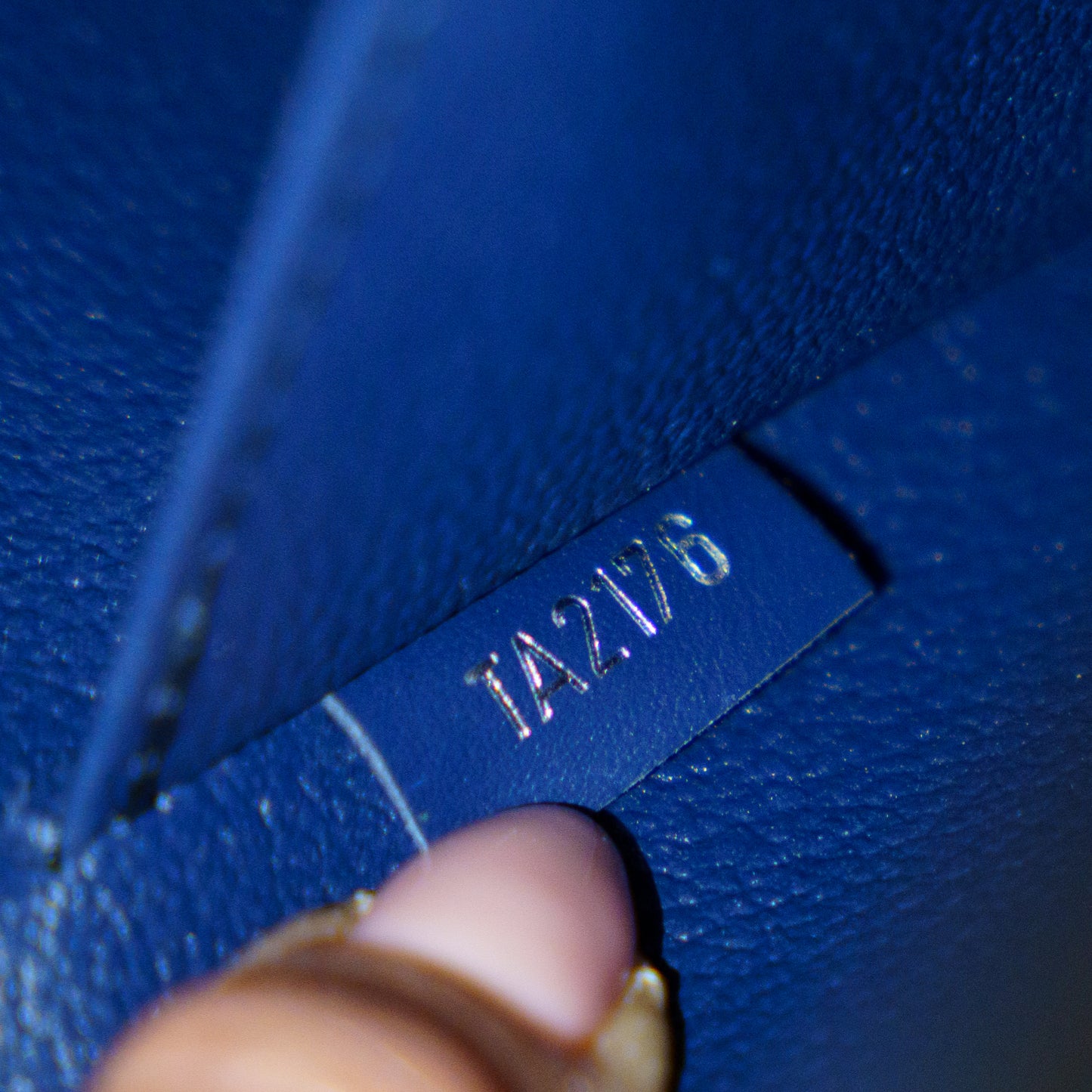 Louis Vuitton 2016 Toiletry Pouch 26 in Blue Epi Leather TA2176