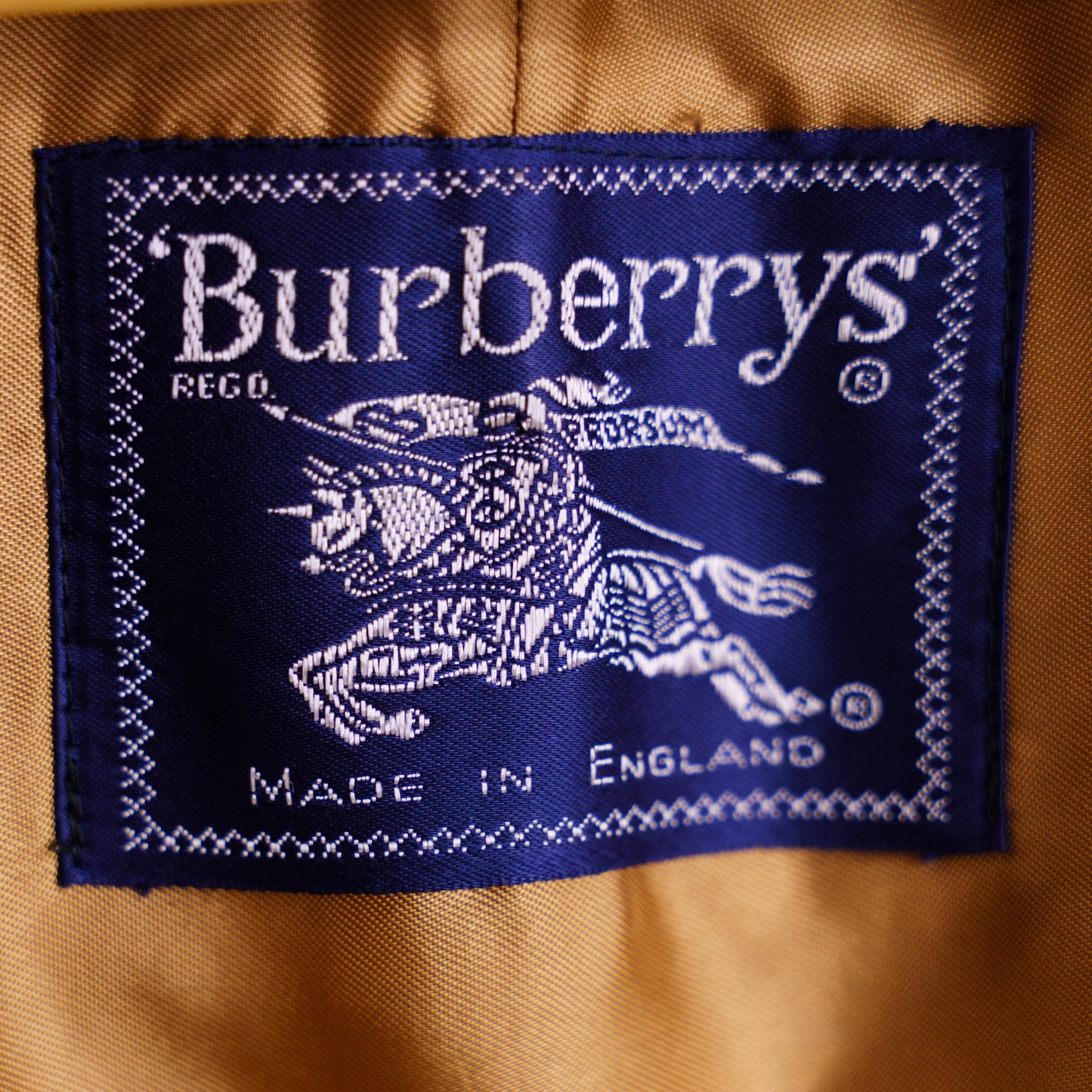 Burberry Mac Trench Coat in Burberry Beige House Check