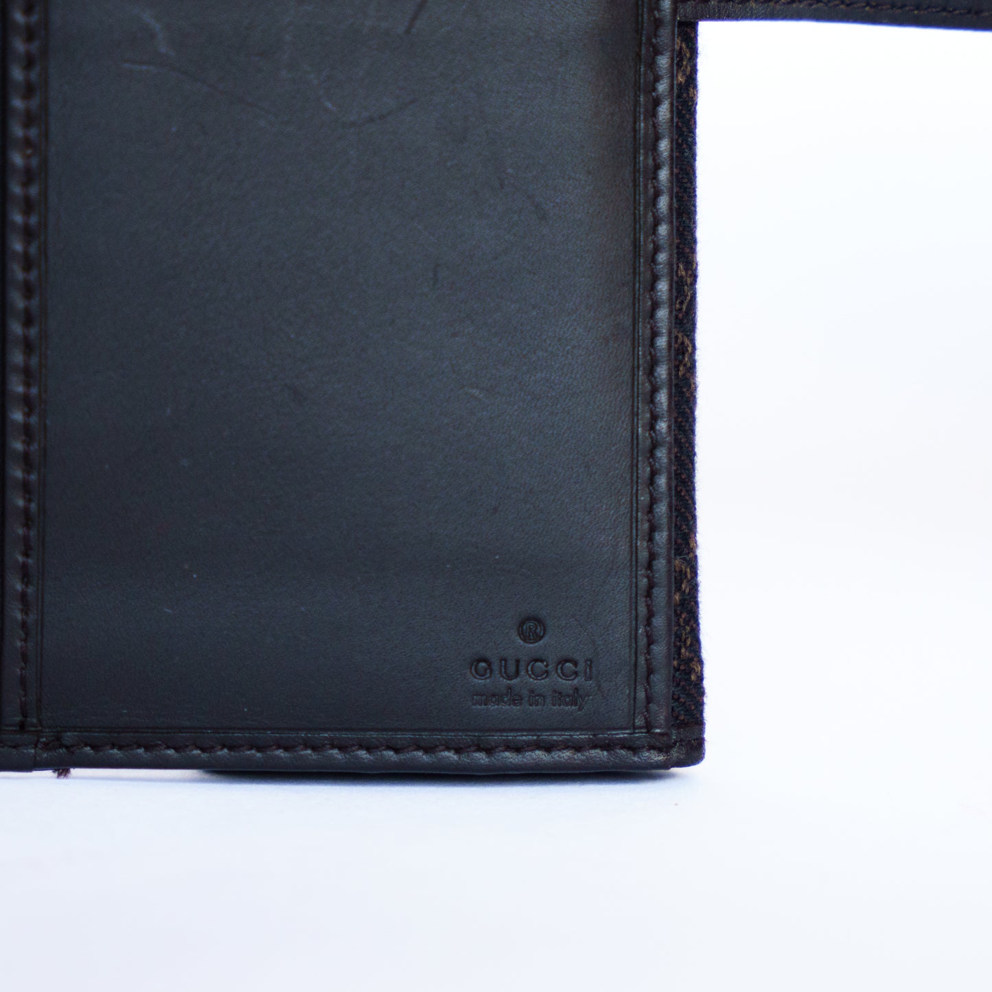 Gucci Wallet in Chocolate Brown Canvas with added chain