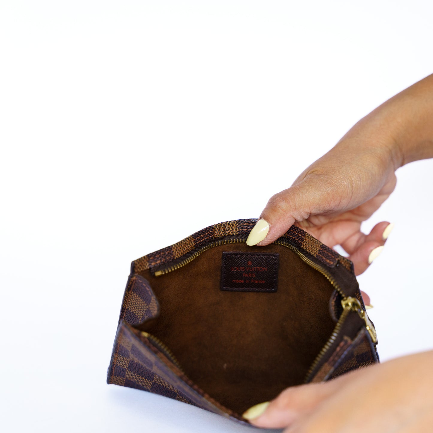 Louis Vuitton 1997 Bucket Pouch PM in Damier Ebene AR1917