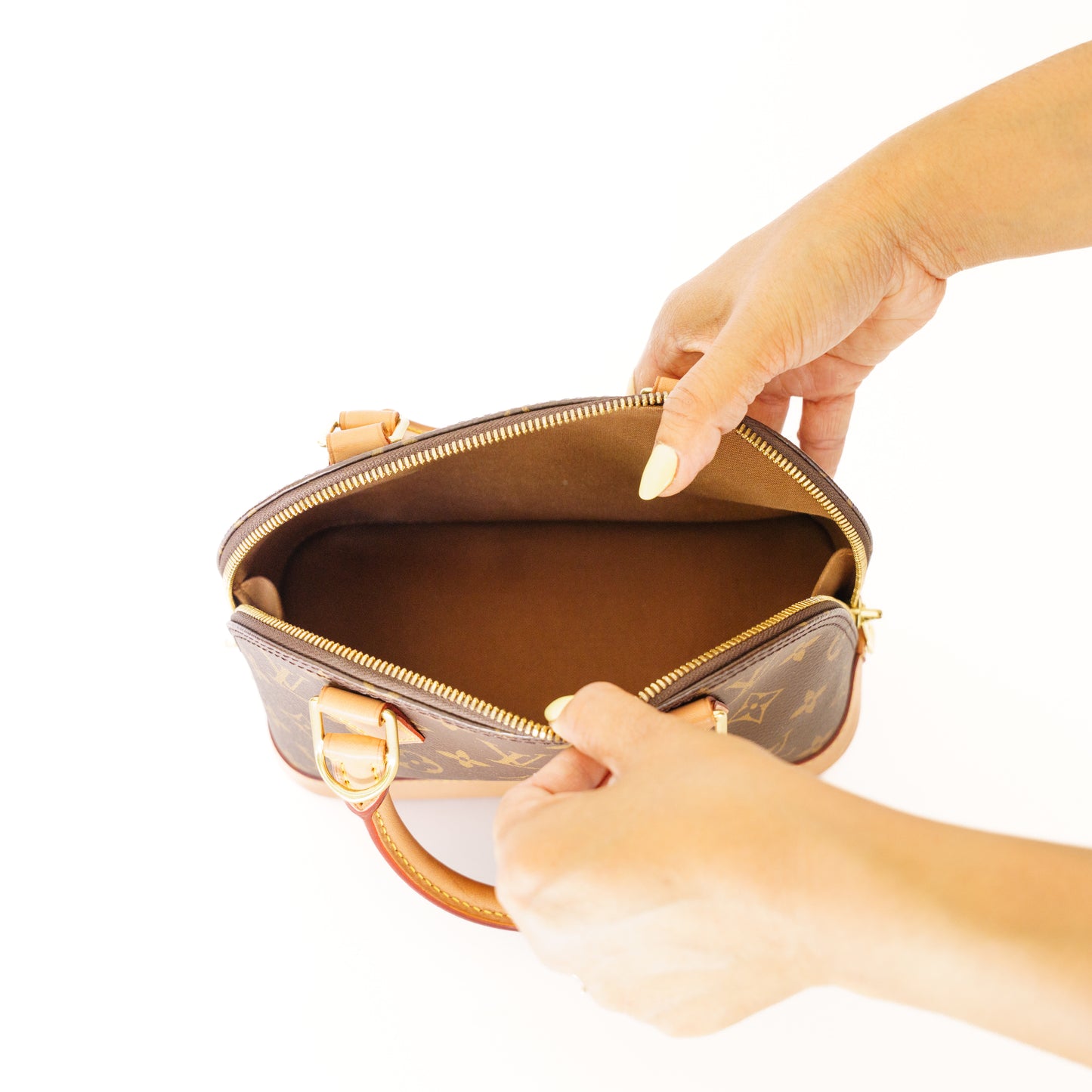 Louis Vuitton 2019 Monogram Alma BB FL4139