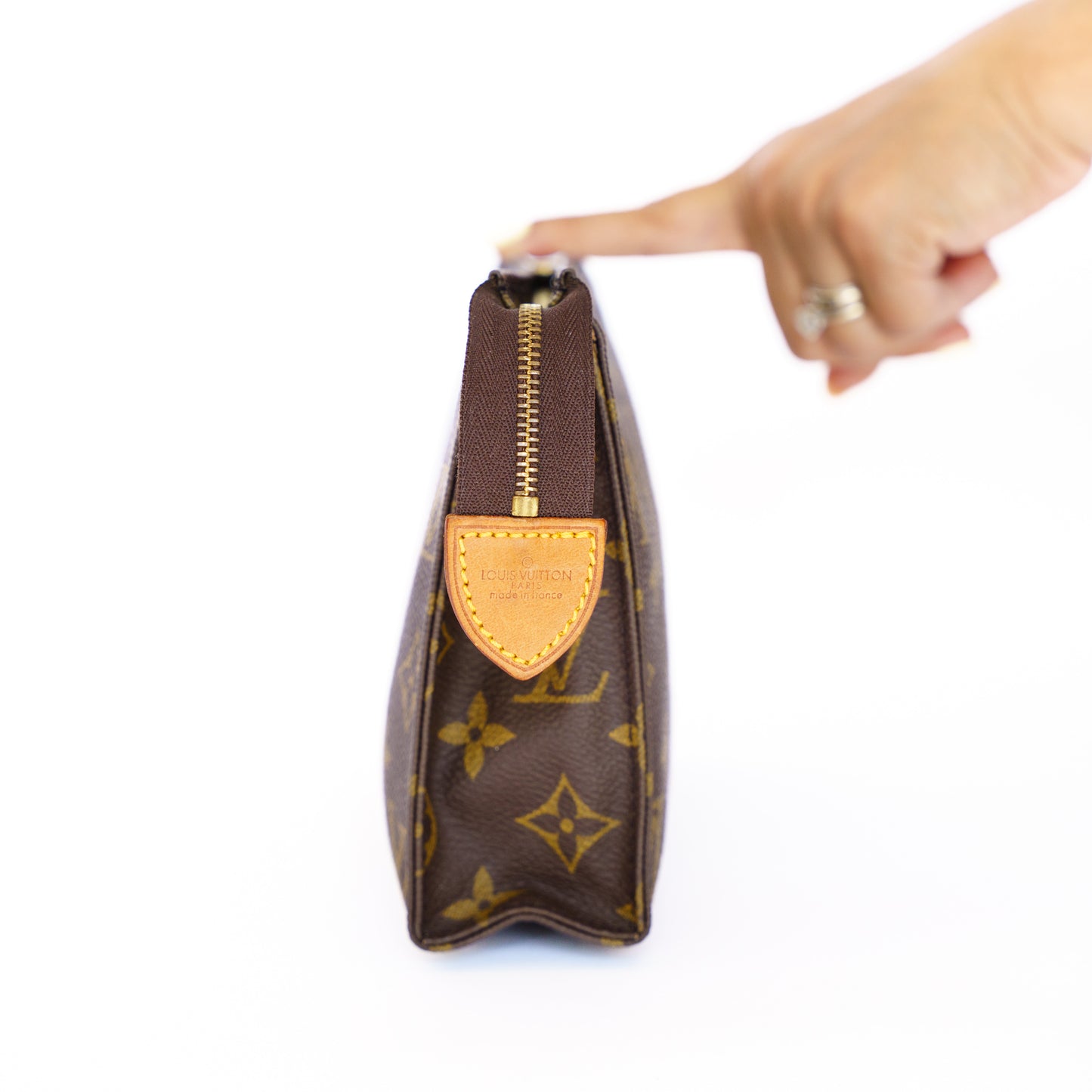 Louis Vuitton 1989 Monogram Toiletry Pouch TH8911