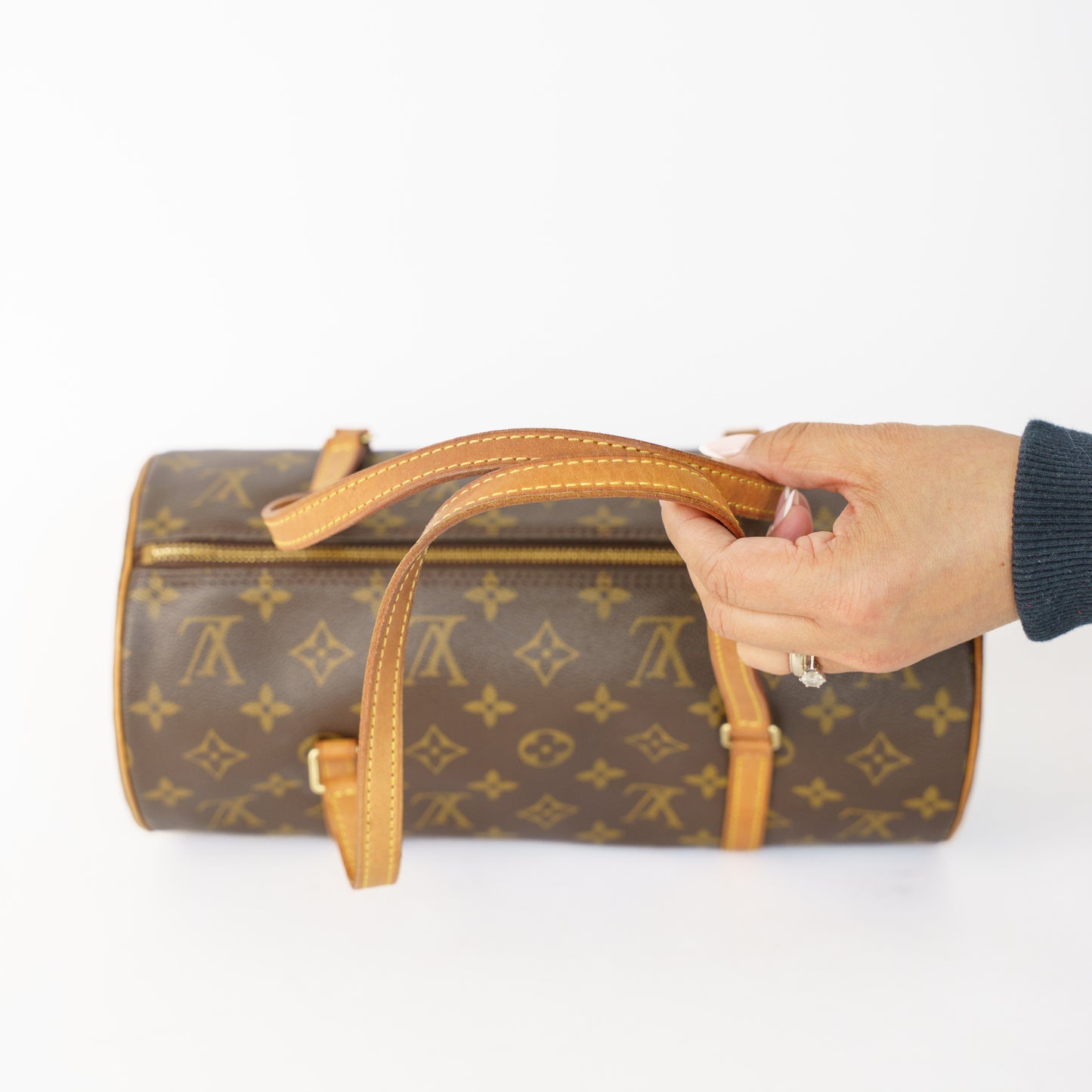 Louis Vuitton Papillon 30 in Monogram 050526Z02