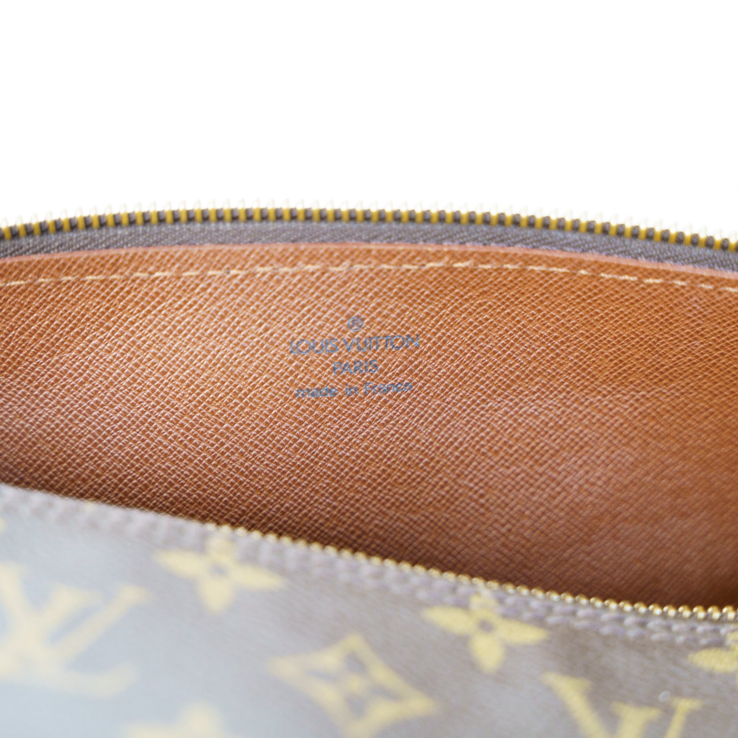 Louis Vuitton Papillon 30 in Monogram 050526Z02