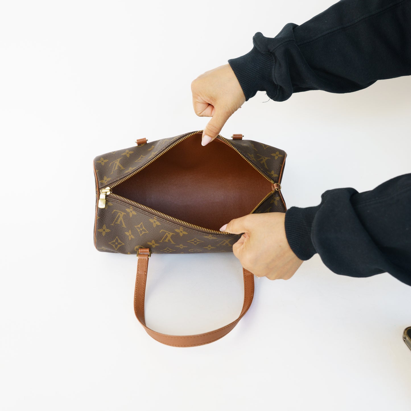 Louis Vuitton Papillon 30 in Monogram 050526X217