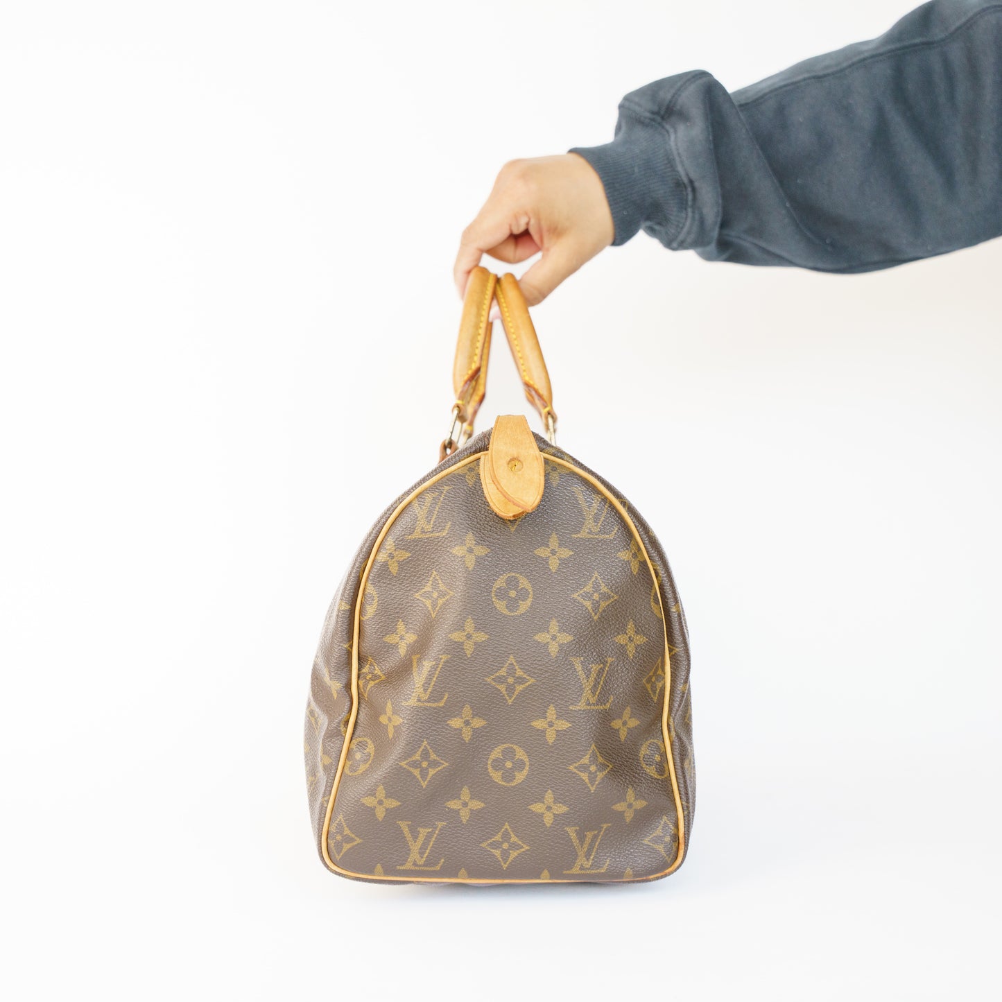 Louis Vuitton Speedy 30 in Monogram TH0060 050526X02