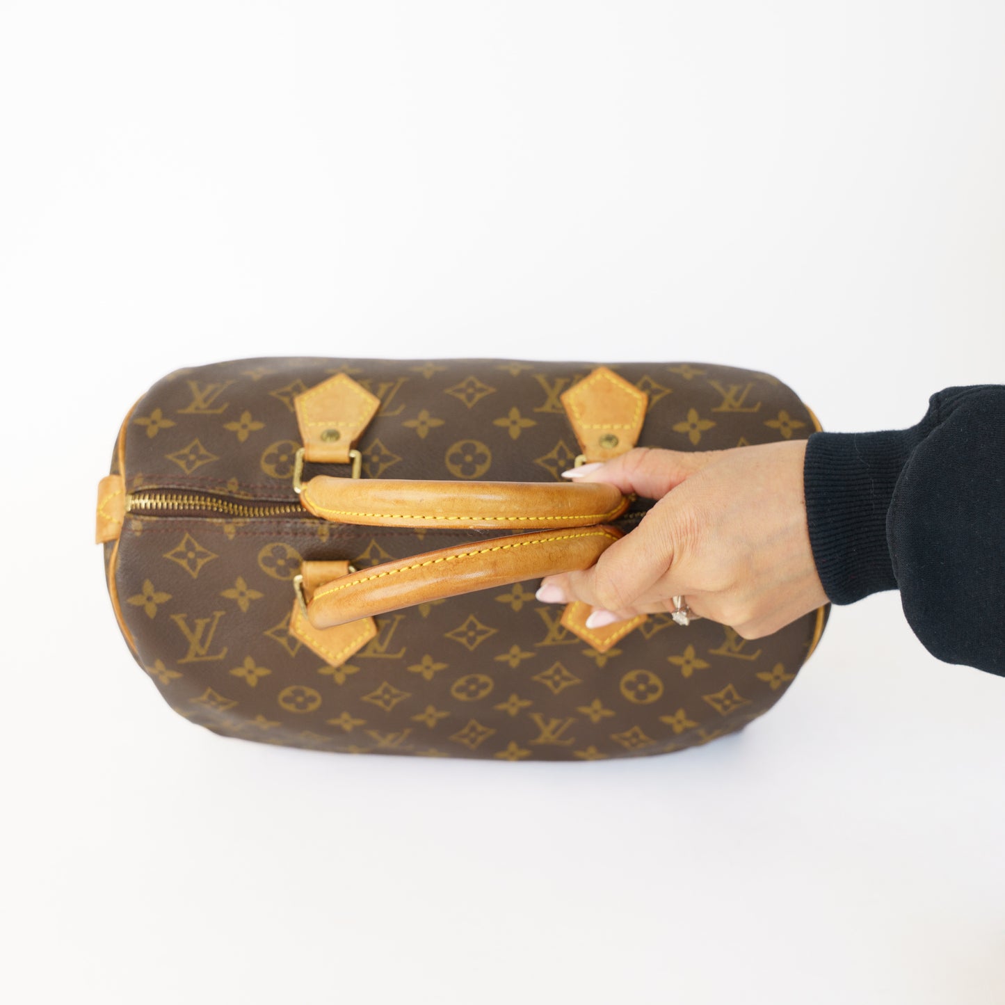 Louis Vuitton Speedy 30 in Monogram TH0060 050526X02