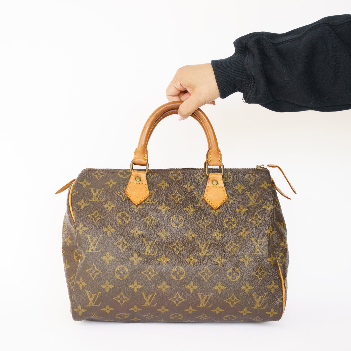 Louis Vuitton Speedy 30 in Monogram  843 MB 050526X05