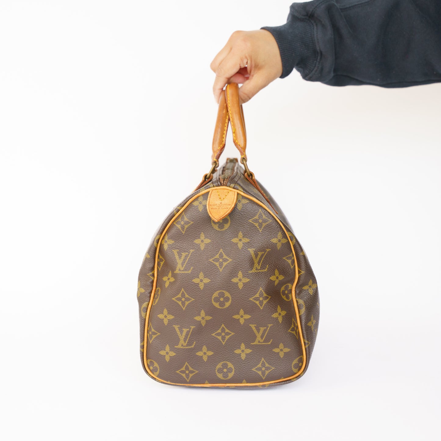 Louis Vuitton Speedy 30 in Monogram  843 MB 050526X05
