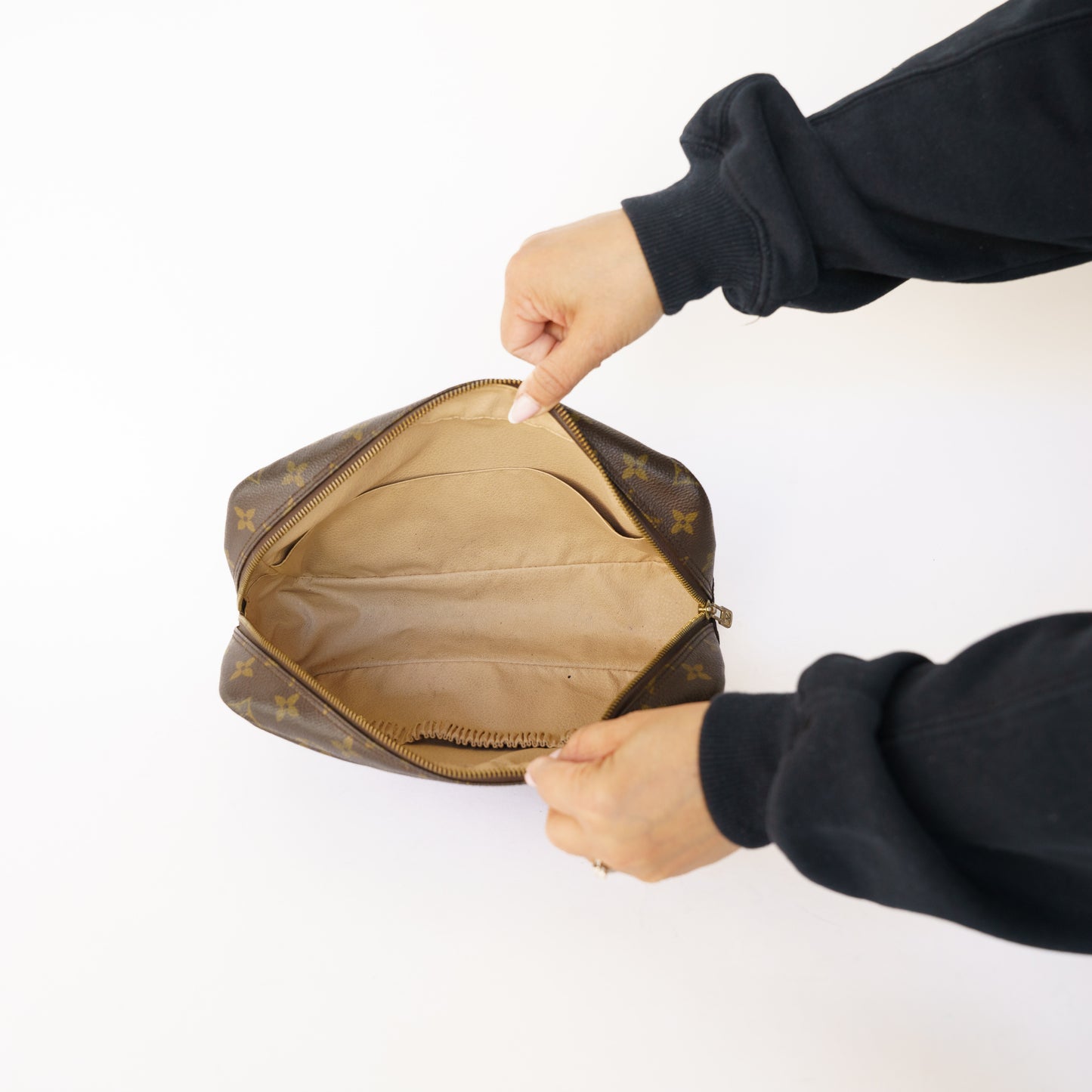Louis Vuitton 1990 Trousse 28 Monogram 050526X07