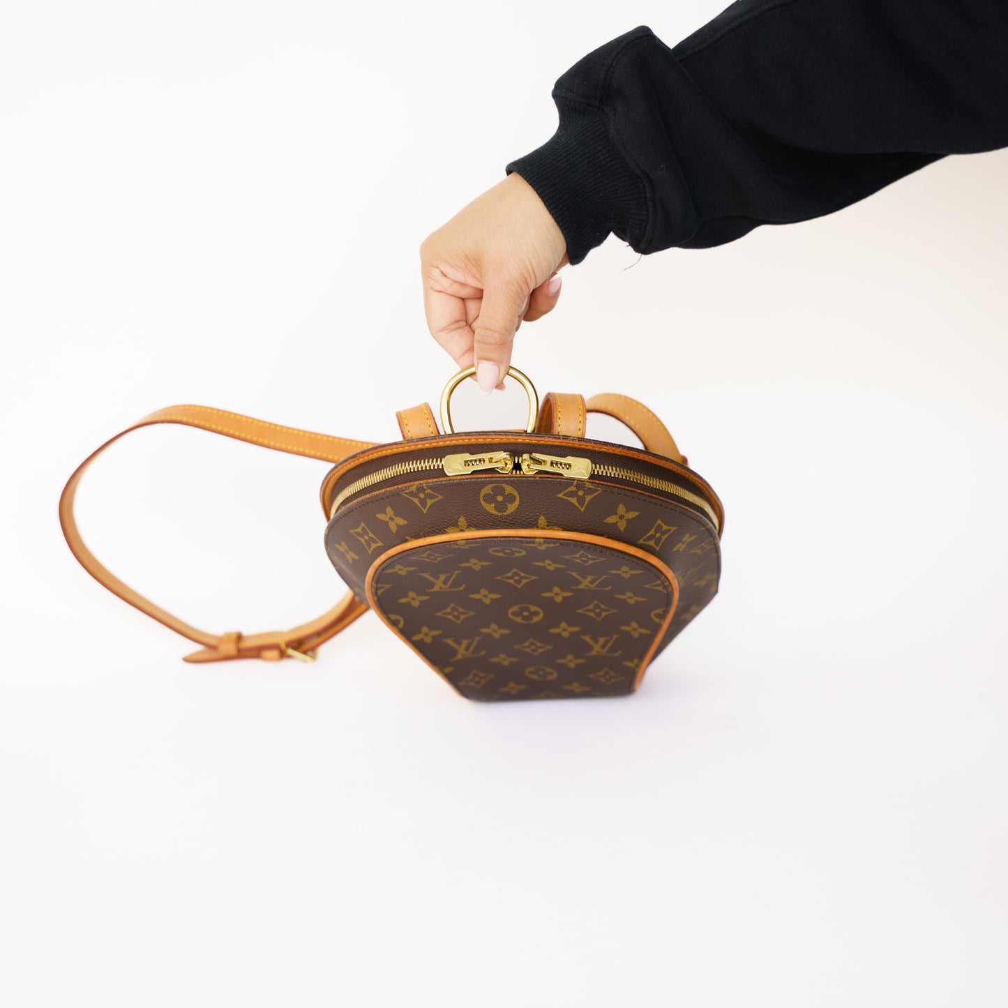 Louis Vuitton Ellipse Sac A Dos Backpack MI0022 050526B08