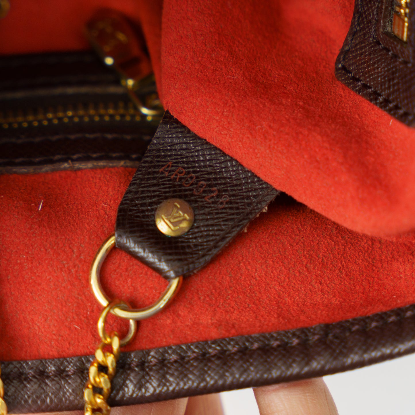 Louis Vuitton Bucket PM Bag in Damier Ebene 050526A12