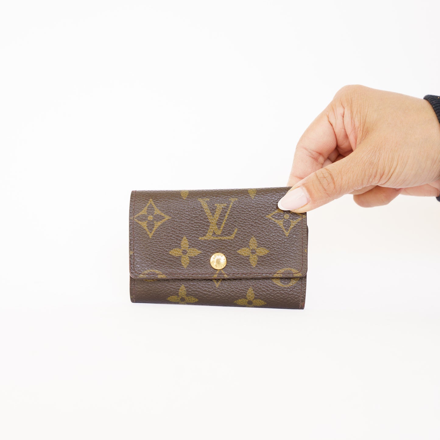 Louis Vuitton 6 Key Holder in Monogram 050526B17