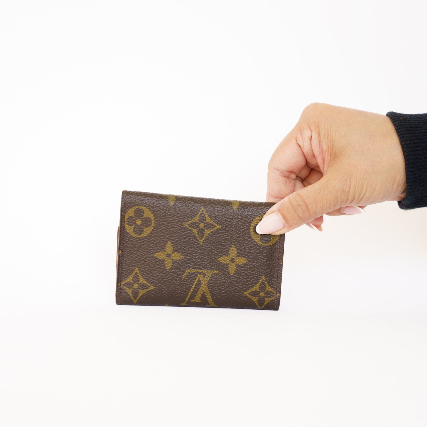 Louis Vuitton 6 Key Holder in Monogram 050526B17