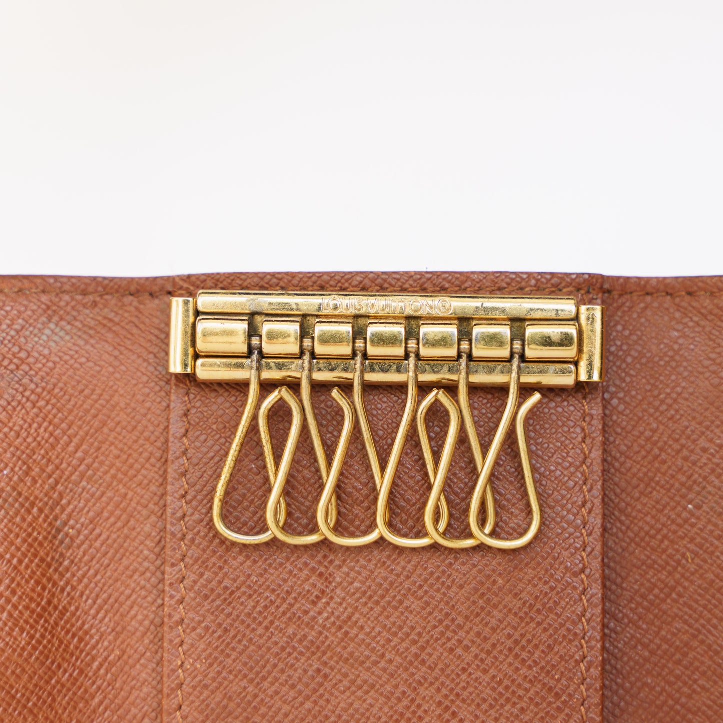 Louis Vuitton 6 Key Holder in Monogram 050526B17
