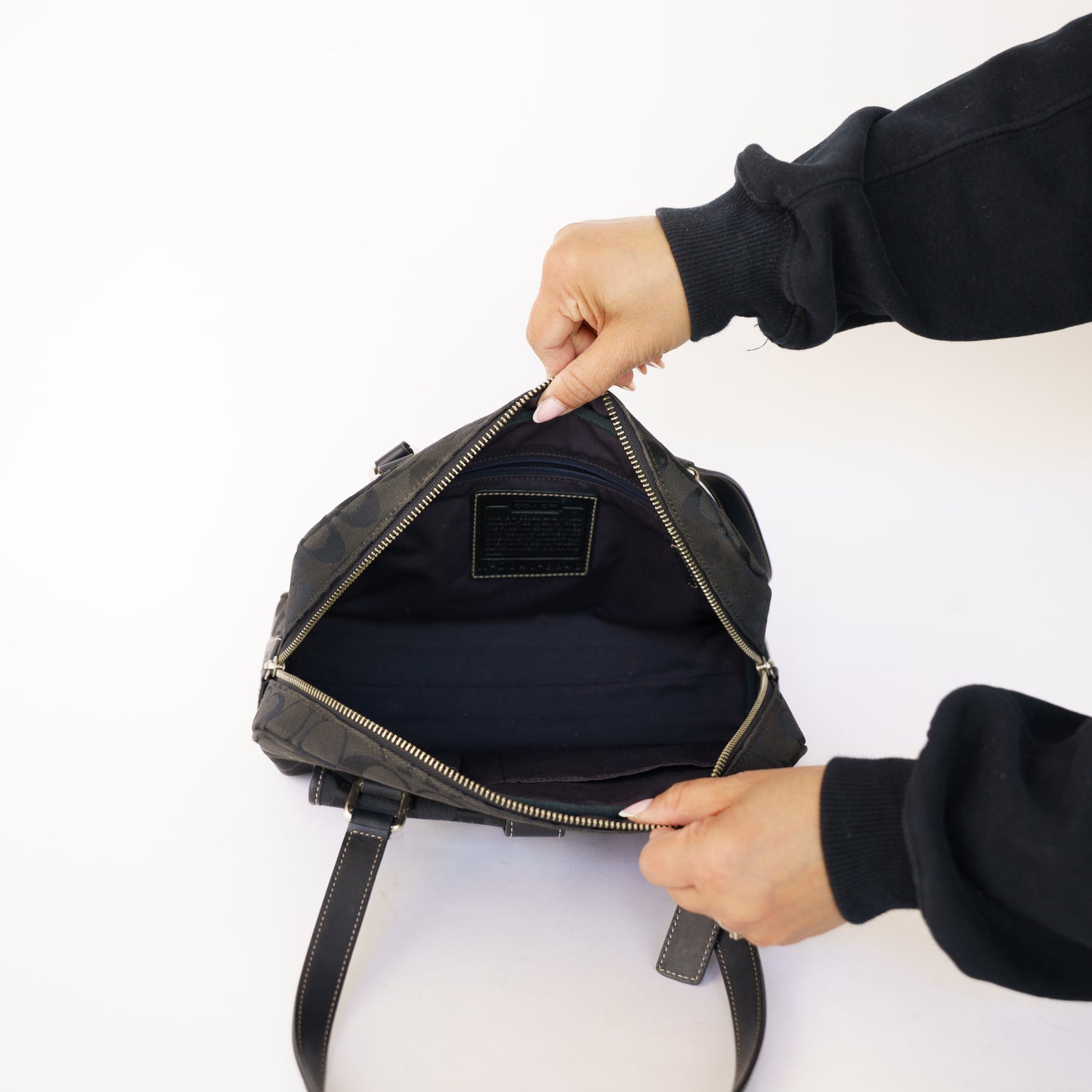 Coach Black Canvas Shoulder Bag 050526Z19