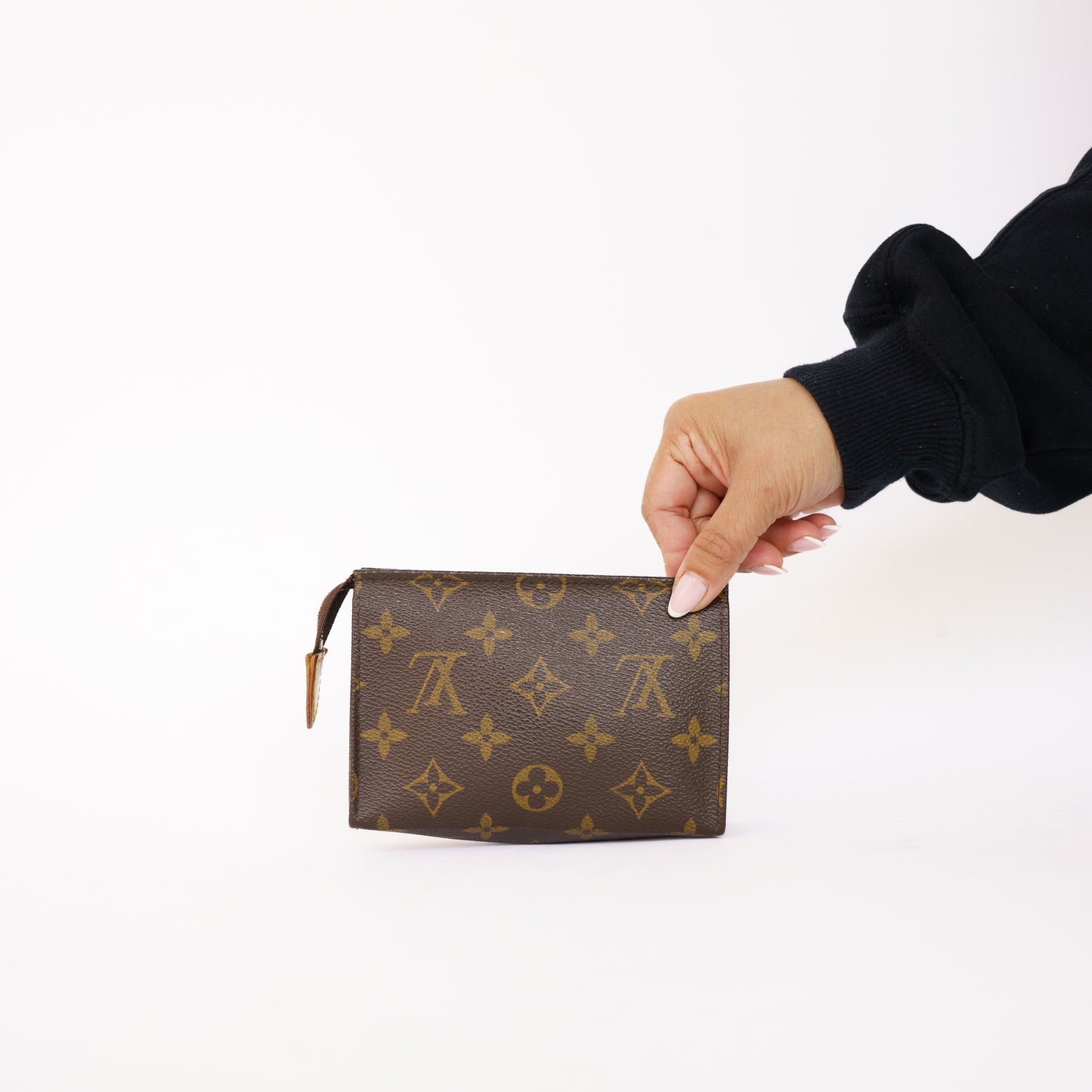 Louis Vuitton Toiletry Pouch 15 Monogram 050526Z15