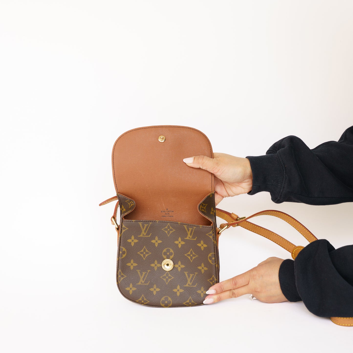Louis Vuitton Saint Cloud PM Crossbody 050526Z12