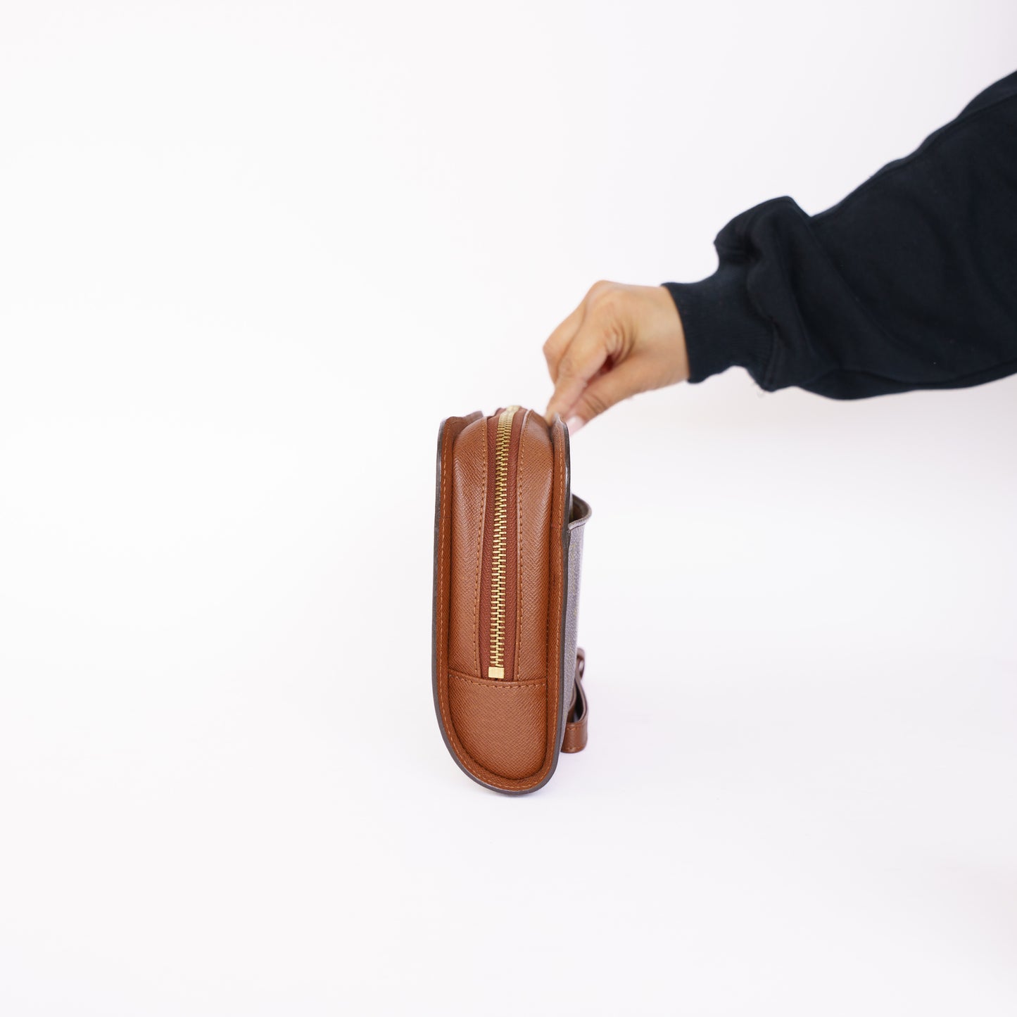 Louis Vuitton Orsay Clutch in Monogram 050526Z09