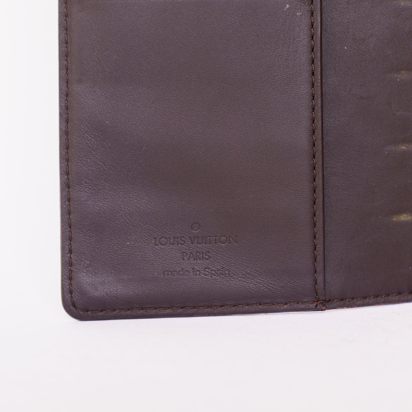 Louis Vuitton Agenda PM in Vernis Amarante CA3027 050526Z07