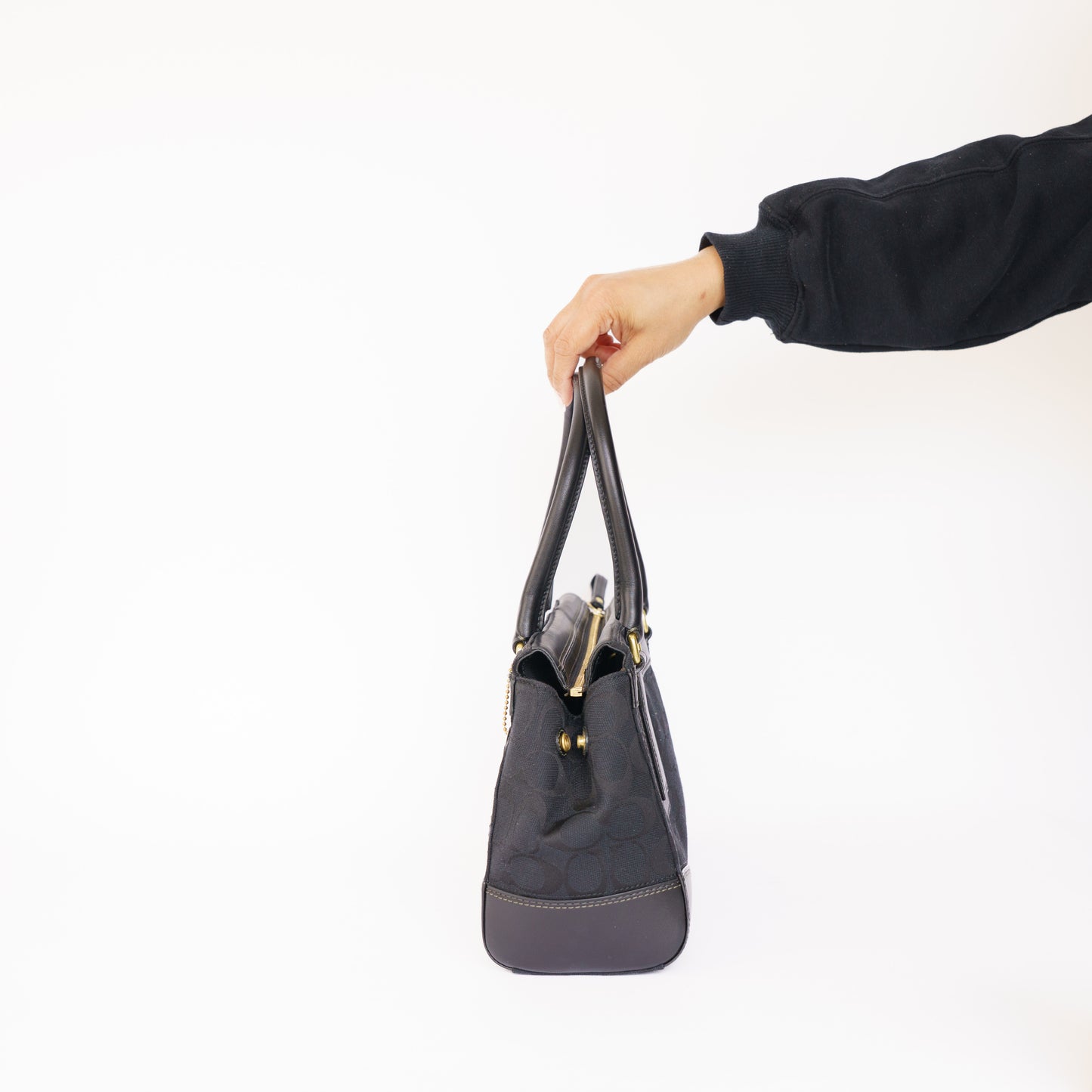 Coach Black Canvas Shoulder Bag 050526Z06