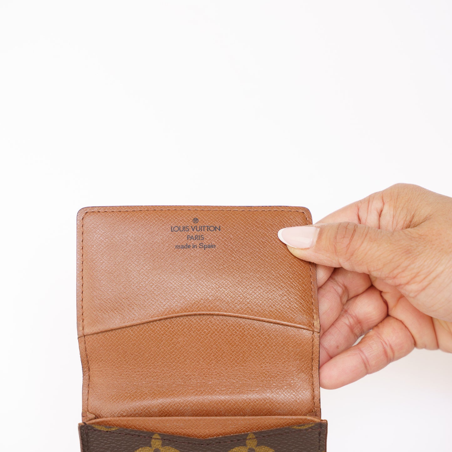 Louis Vuitton Business Card Holder in Monogram 050526Z04