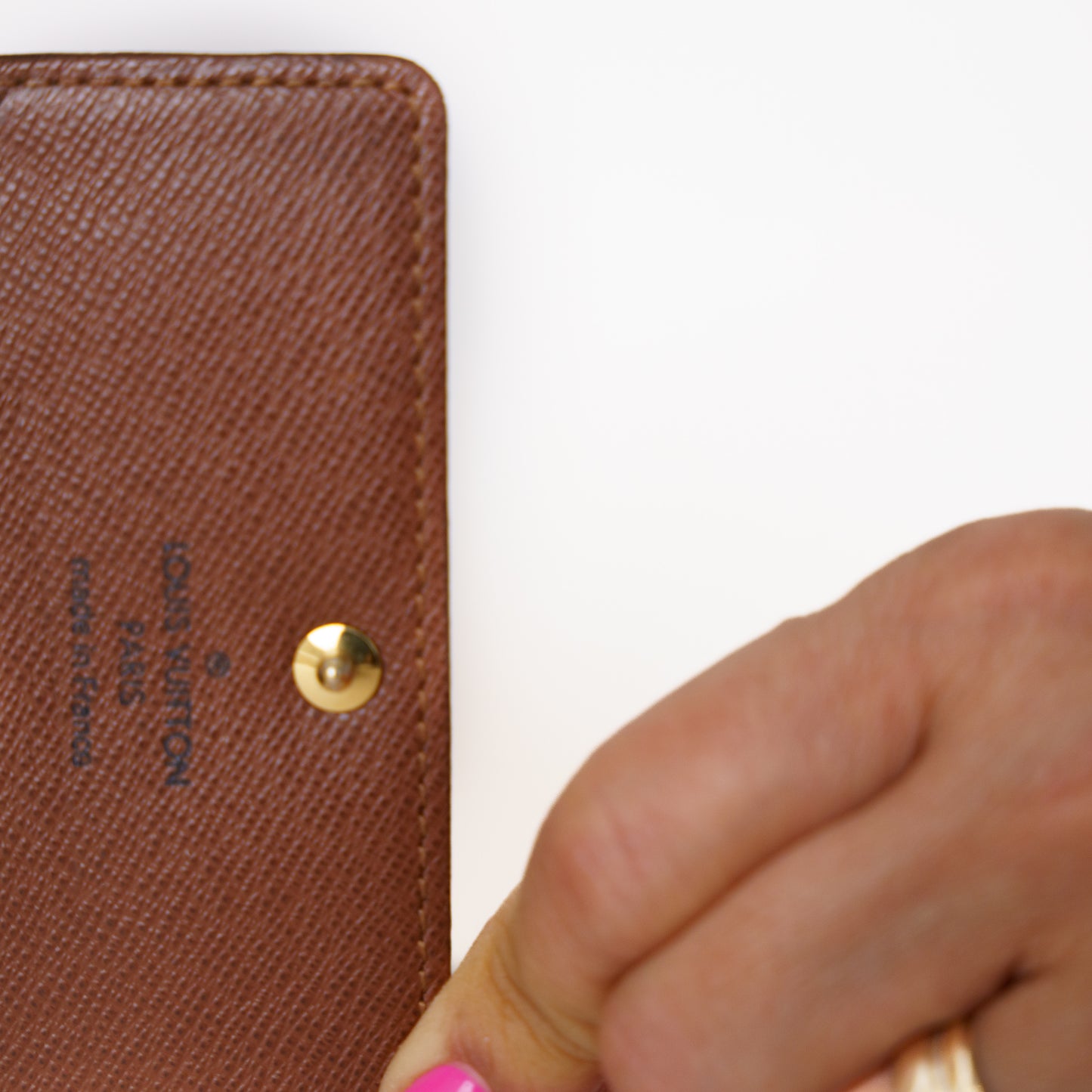 Louis Vuitton 6 Key Holder in Monogram CT0191