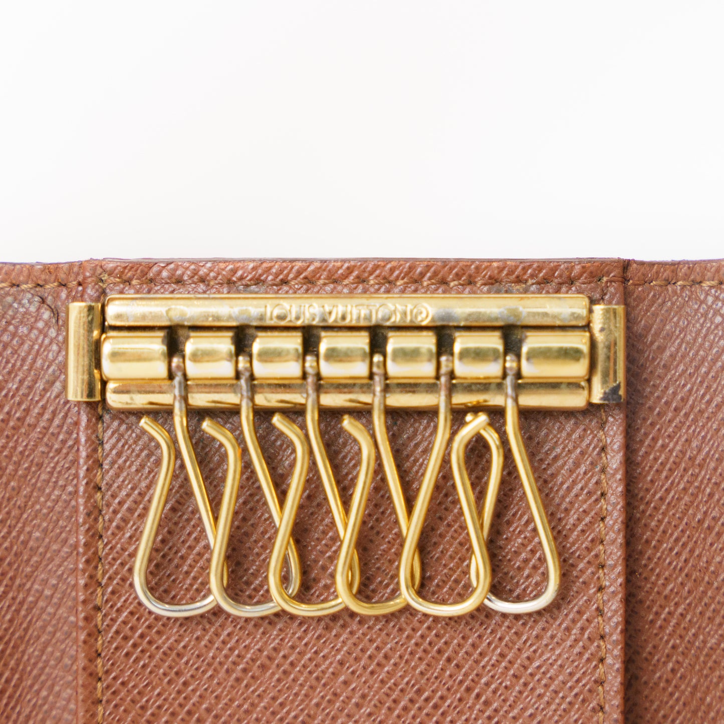 Louis Vuitton 6 Key Holder in Monogram CT0191