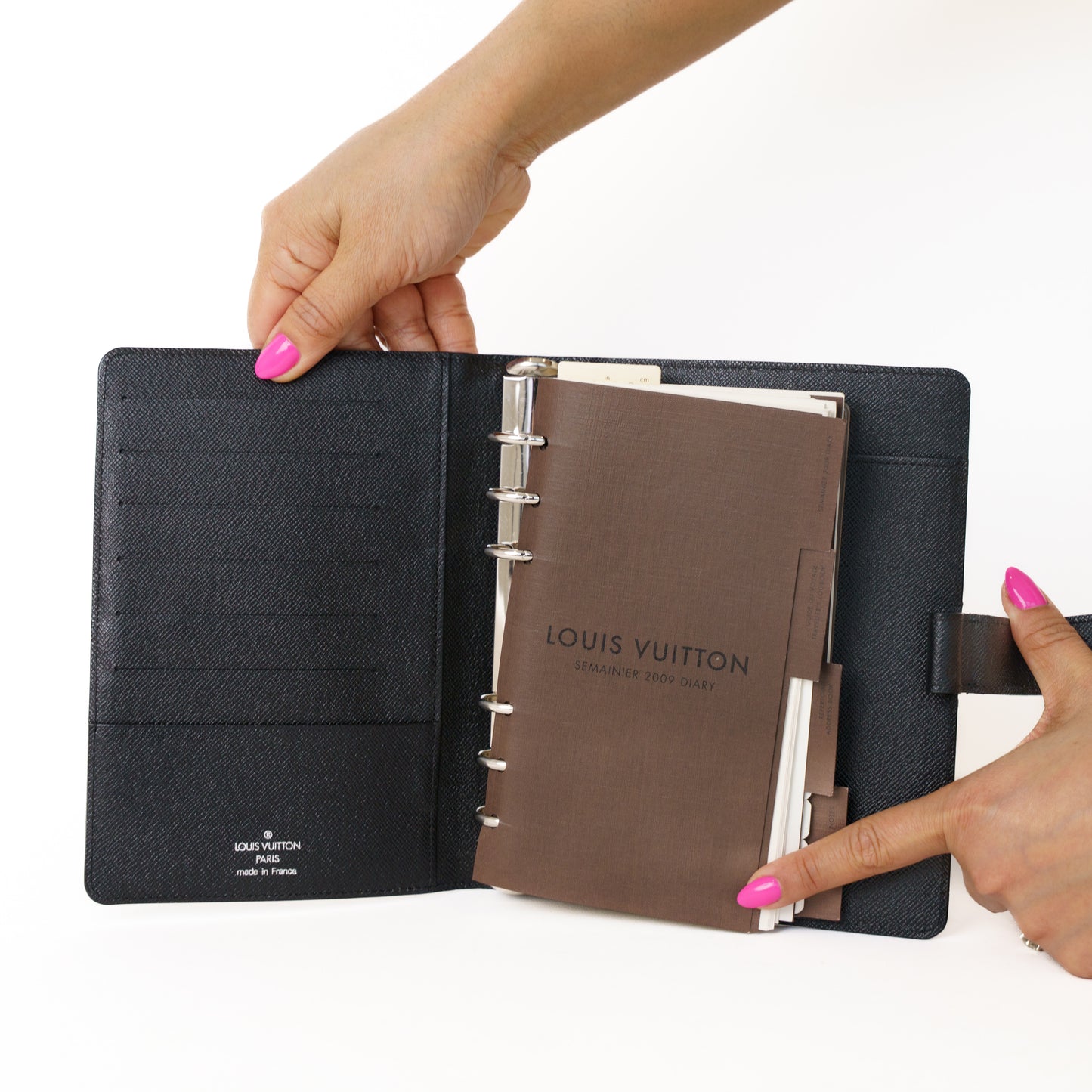 Louis Vuitton Agenda MM in Black Epi Leather 050226A178
