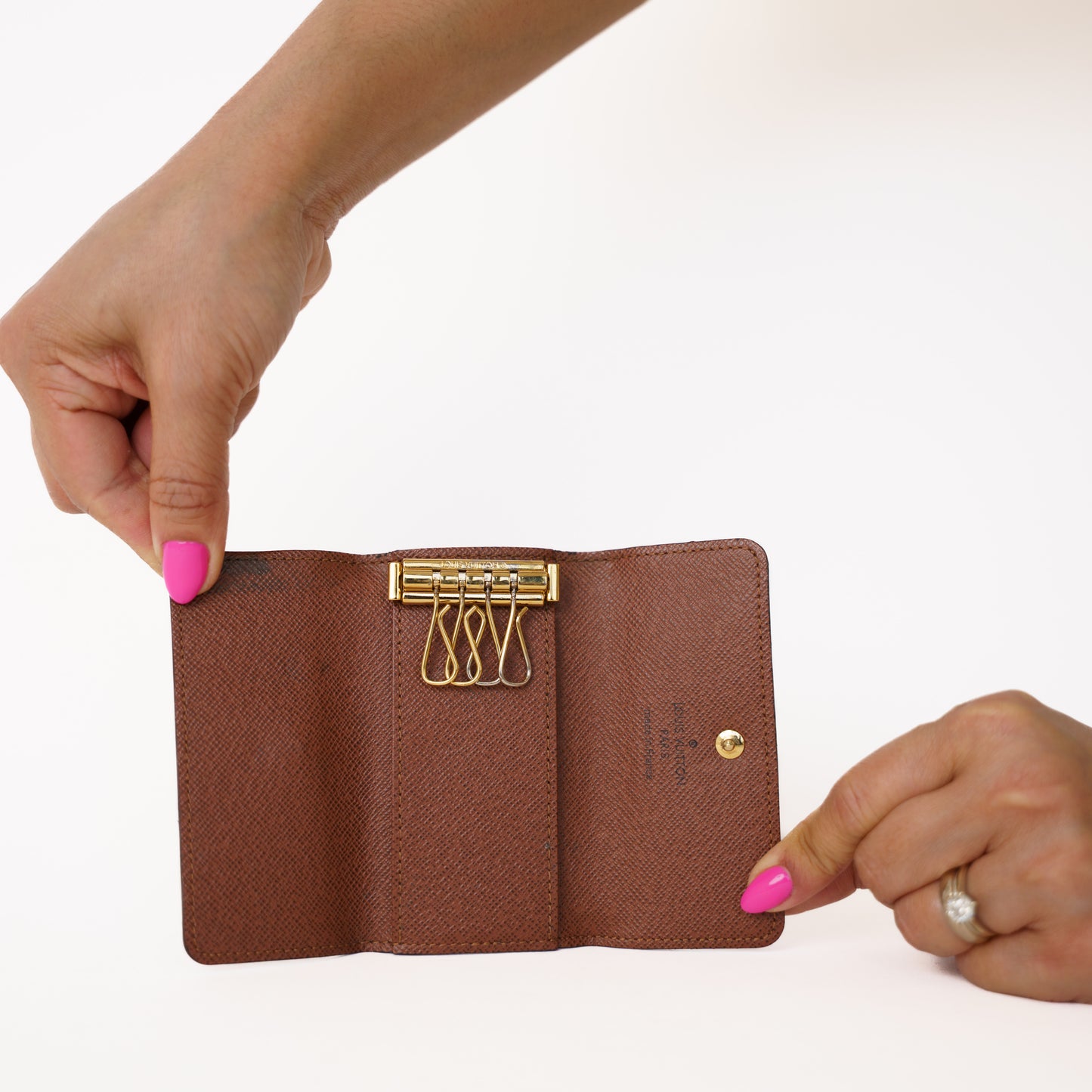 Louis Vuitton 4 Key Holder in Monogram 050226A221