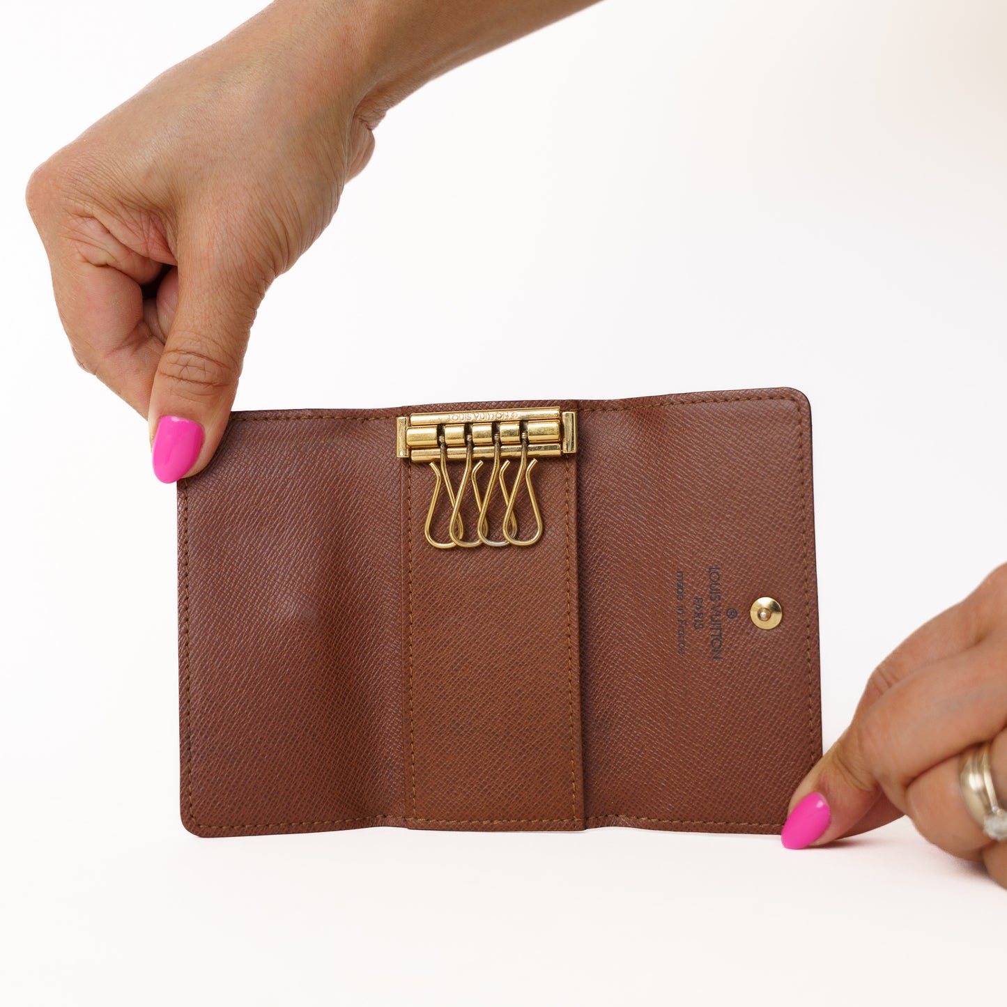 Louis Vuitton 4 Key Holder in Monogram CT2068 No.13