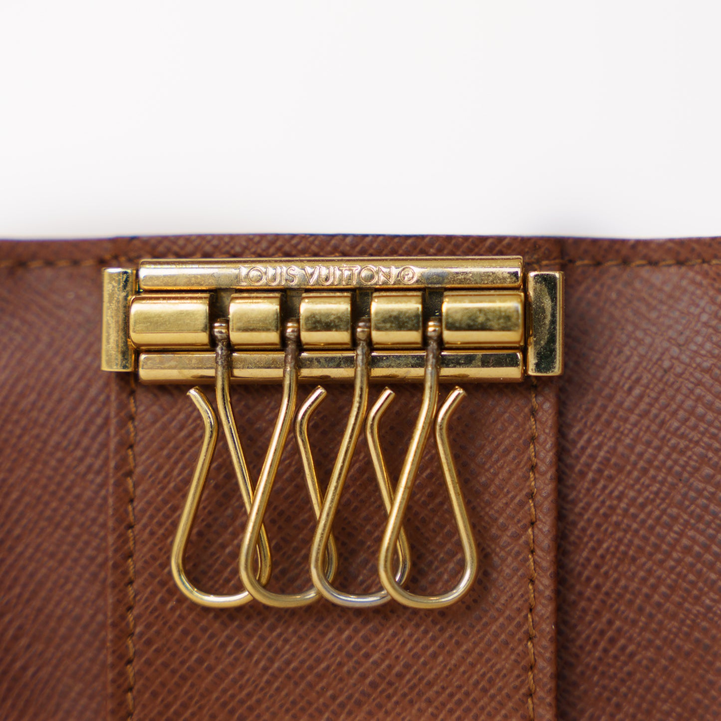 Louis Vuitton 4 Key Holder in Monogram CT2068 No.13
