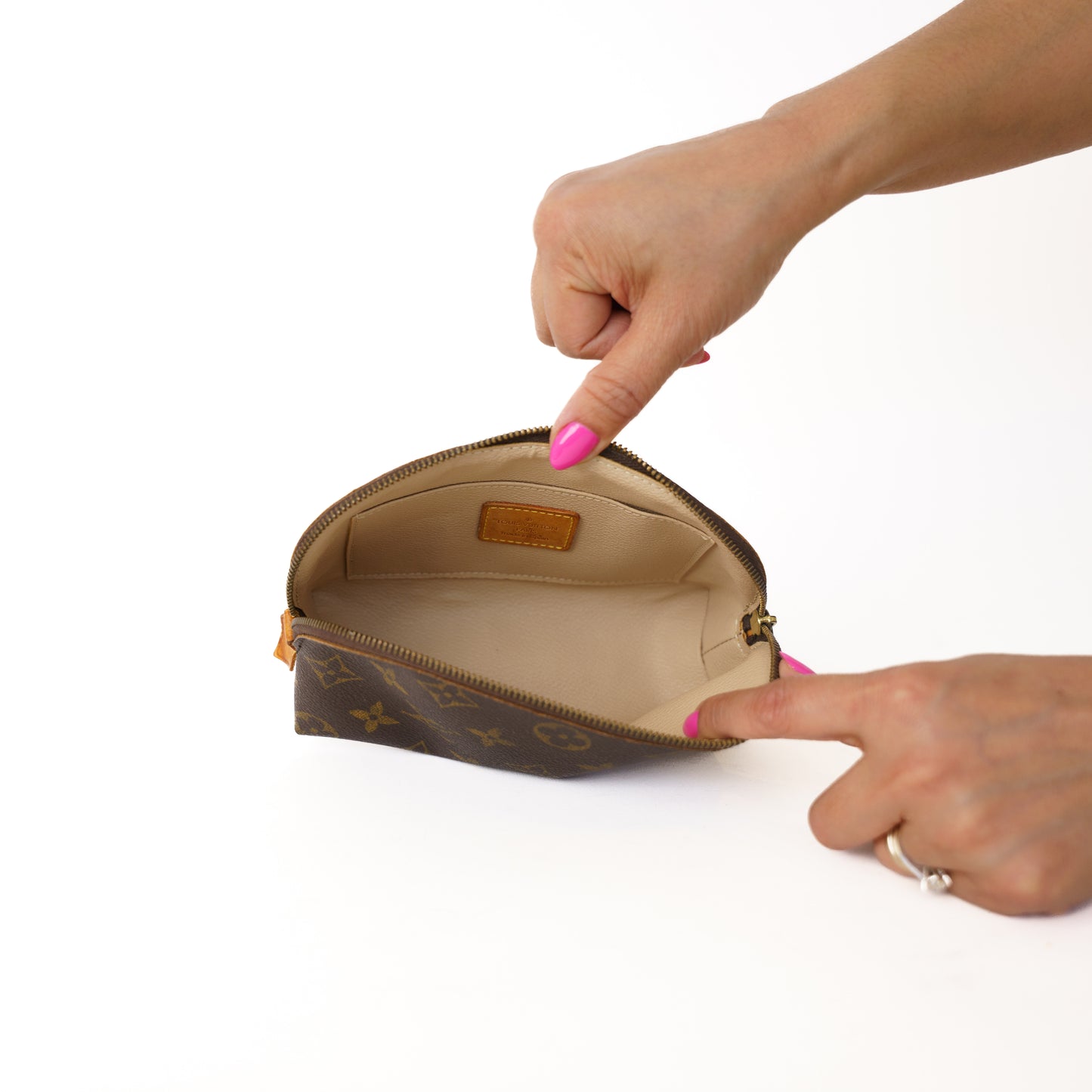 Louis Vuitton Cosmetic Pouch PM Monogram 060226B05