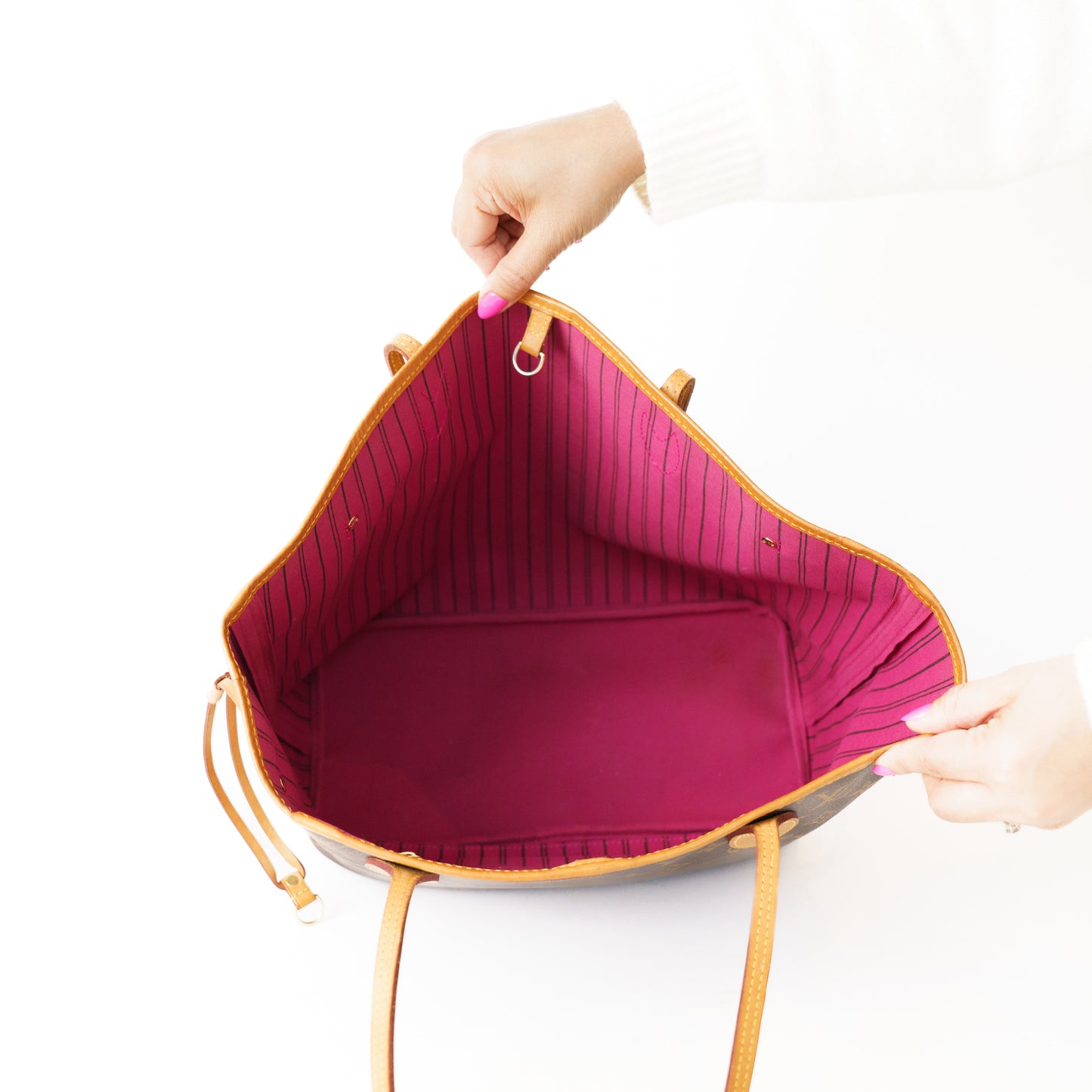 Louis Vuitton Neverfull MM in Fuschia Interior 050226B88